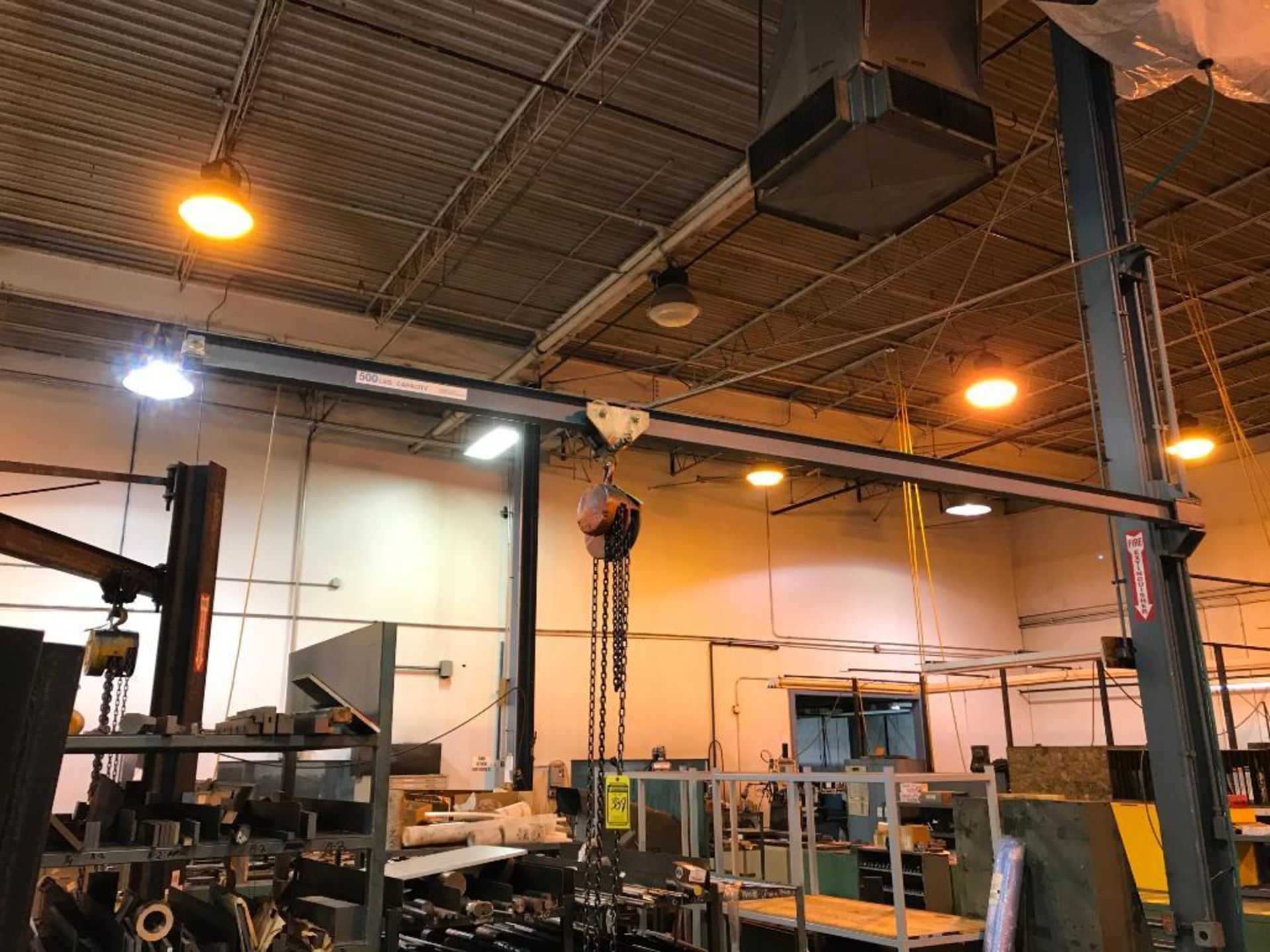 500 LB. CAPACITY COLUMN MOUNTED JIB CRANE WITH CHAIN FALL