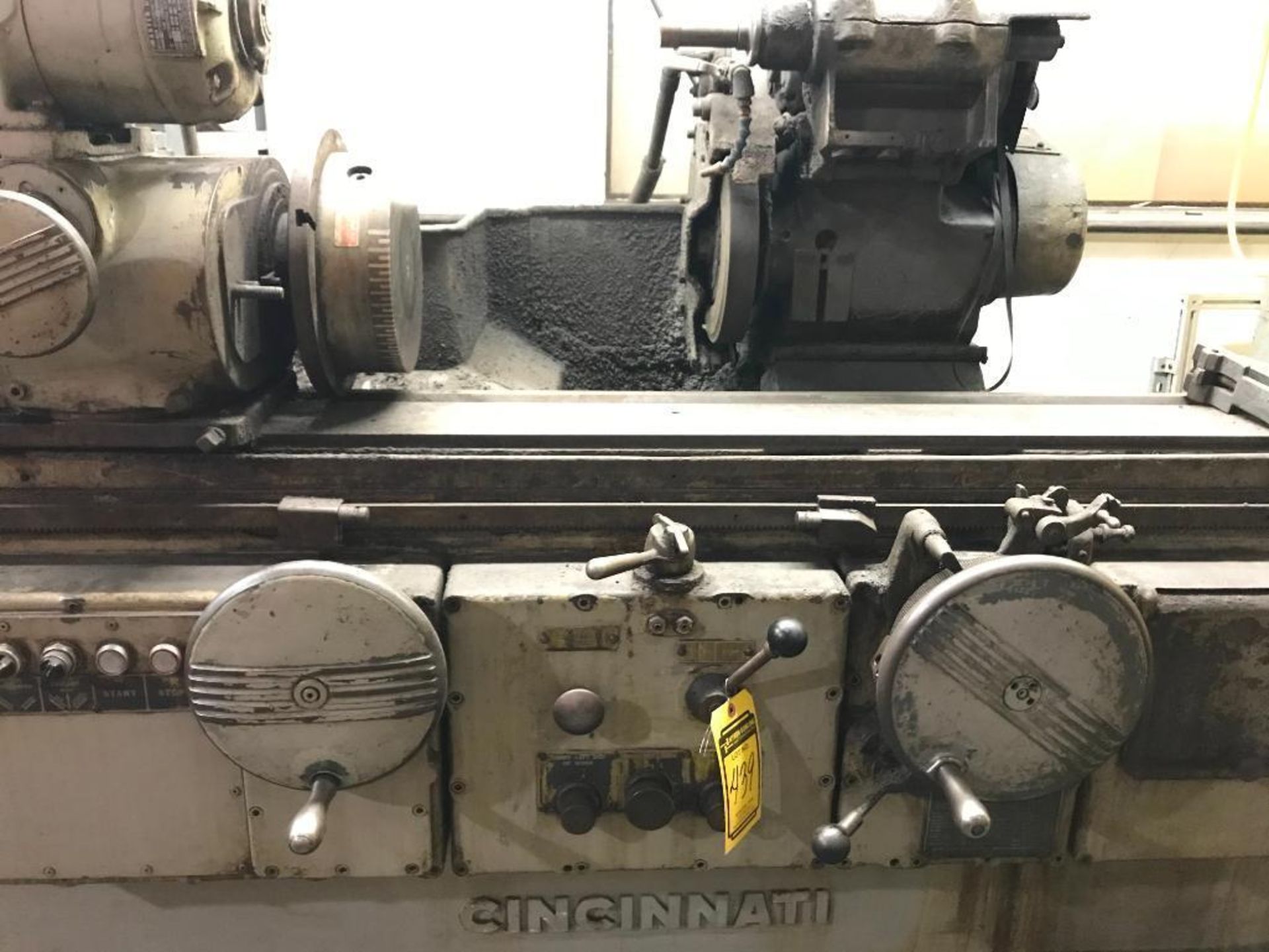 CINCINNATI 12" X 48" UNIVERSAL ID/OD CENTERLESS GRINDER, S/N 2U3E5A-7, PMC, 7' Bed - Image 6 of 8