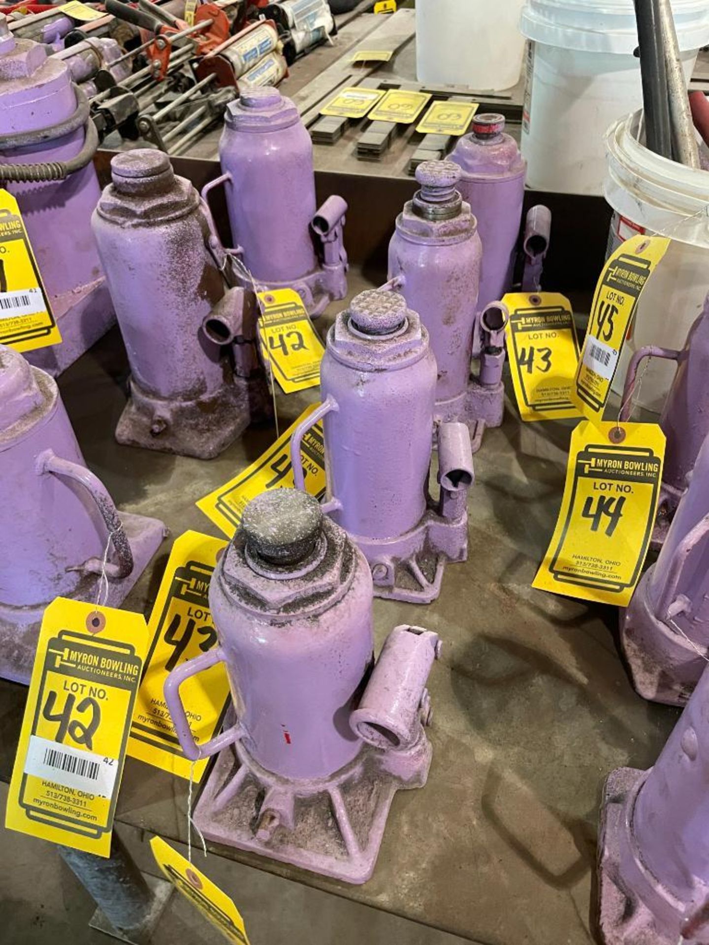 (4) 12-TON BOTTLE JACKS