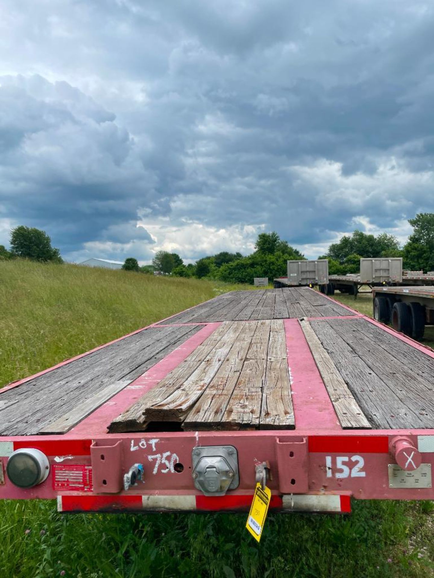 1970 TRANSCRAFT EXTENDABLE STEEL FLATBED TRAILER, WOOD DECK DUAL TANDEM AXLE, 40'-65' STRETCH, - Image 2 of 3