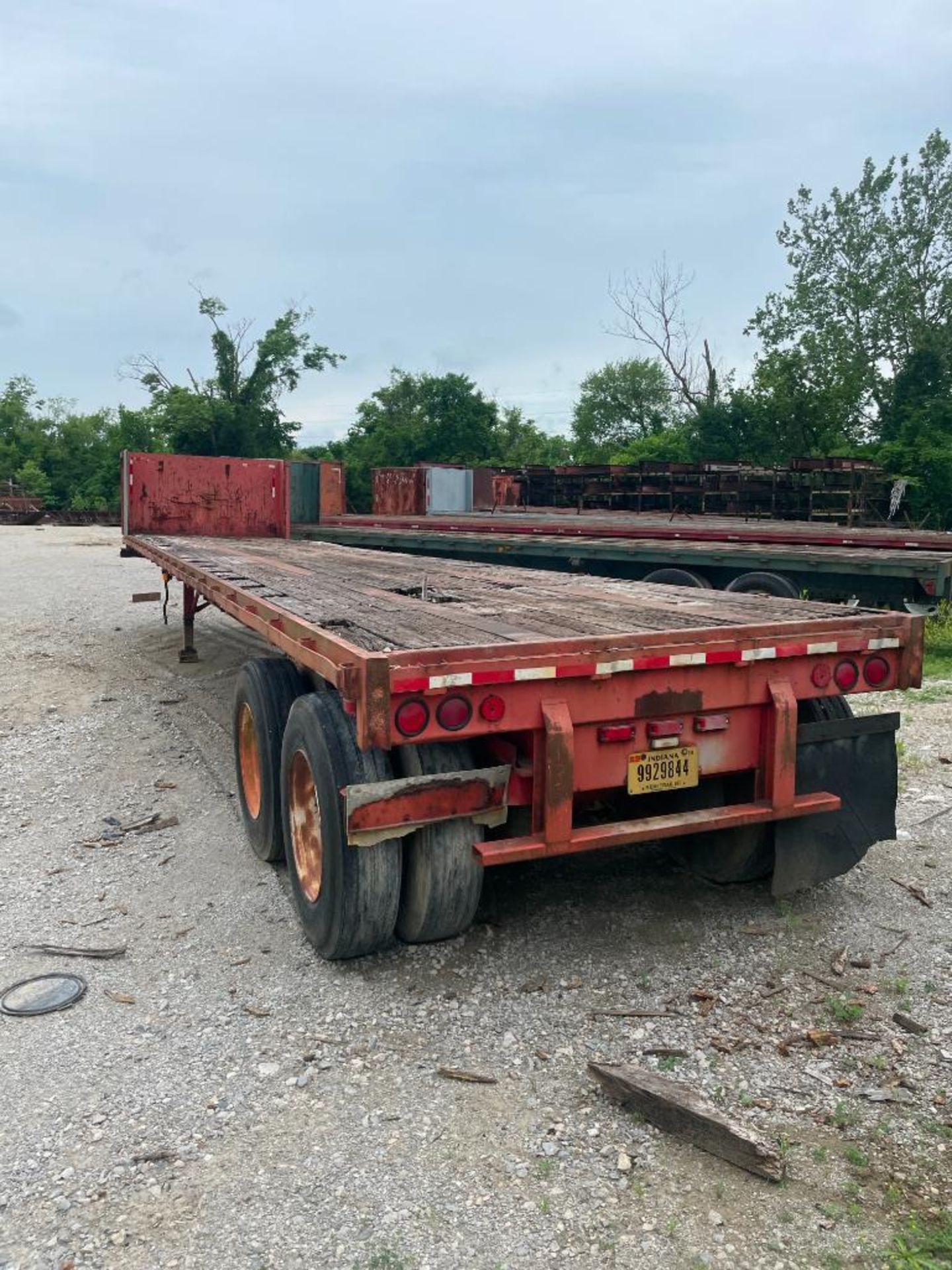 1986 FRUEHAUF STEEL FLATBED TRAILER, 42' WOOD DECK, DUAL TANDEM AXLE, VIN# 1H4P04221GF062601 - Image 2 of 3