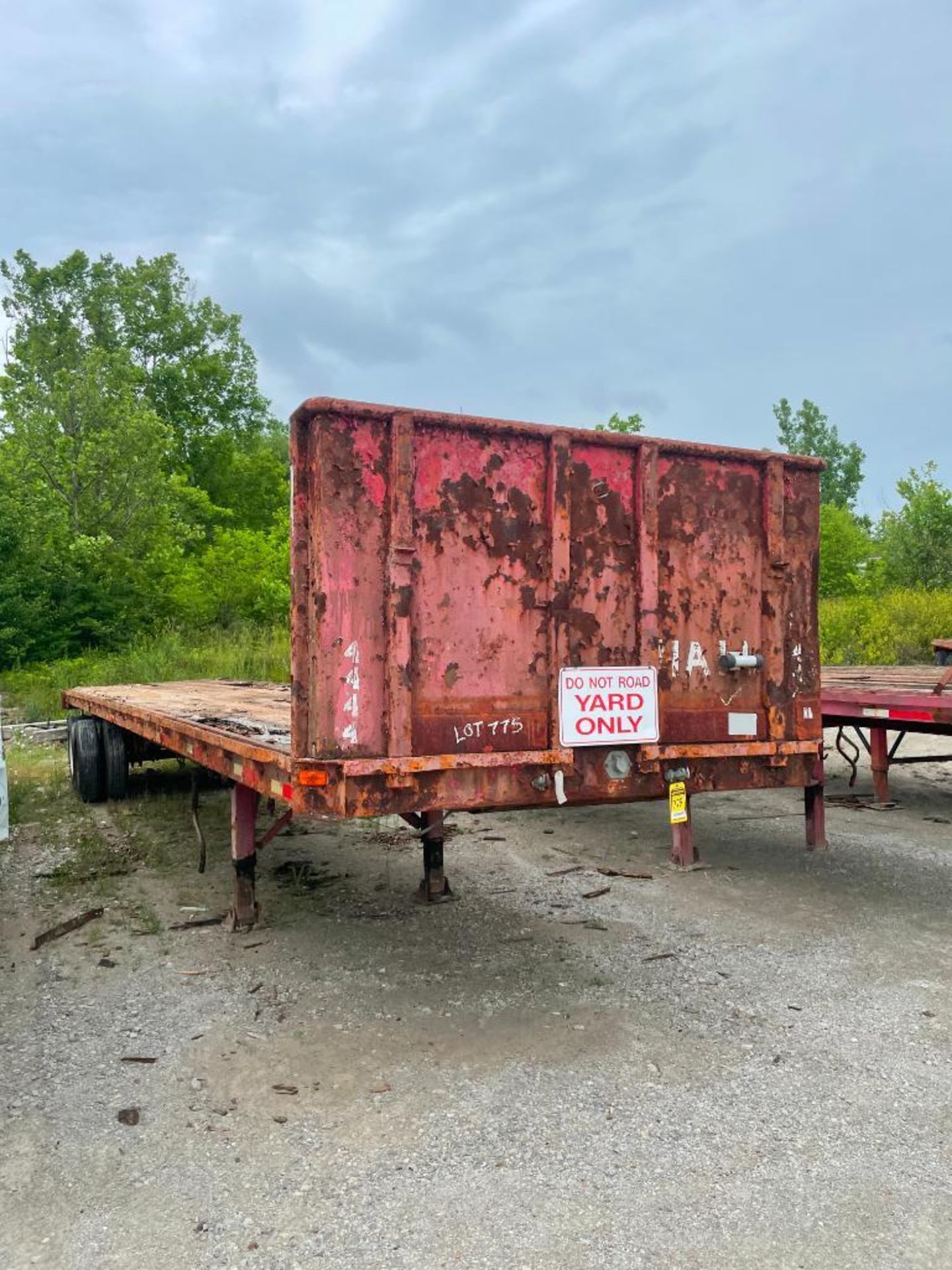 1979 GREAT DANE STEEL FLATBED TRAILER, 42' WOOD DECK, DUAL TANDEM AXLE, VIN# M2220