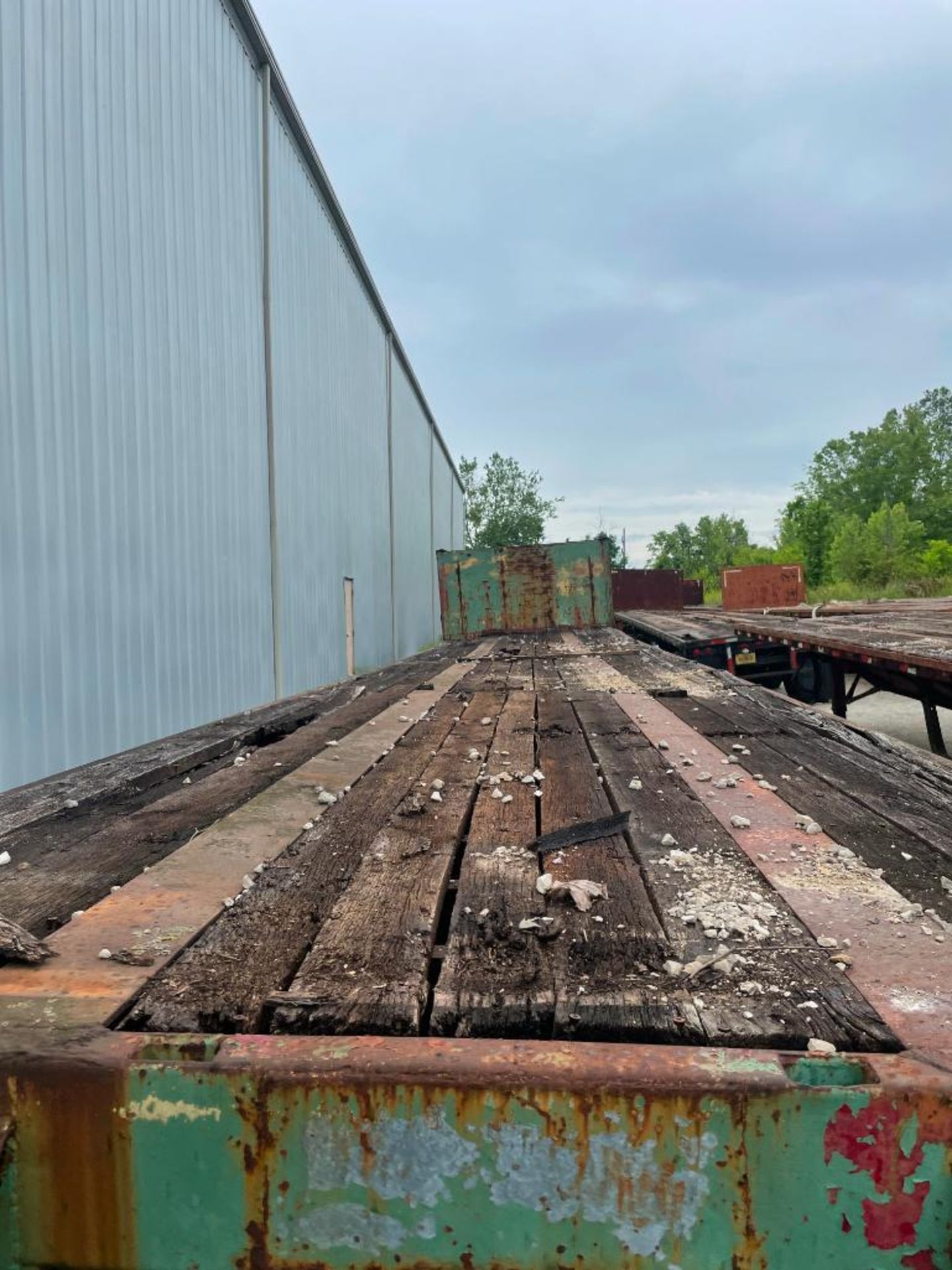 1973 TRAILMOBILE STEEL FLATBED TRAILER, 42' WOOD DECK, DUAL TANDEM AXLE, VIN# K60943 - Image 3 of 3