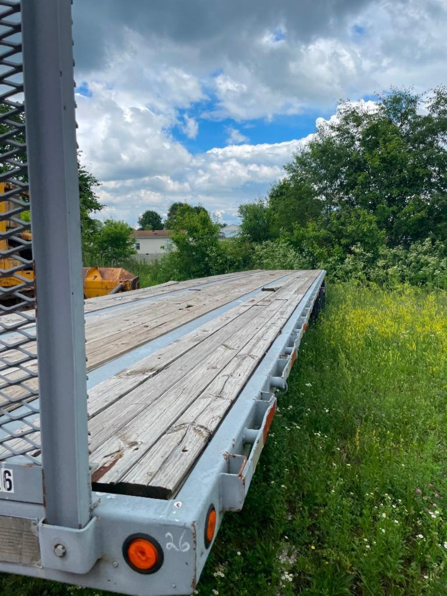 TRANSCRAFT 45' STEEL FLATBED TRAILER, DUAL TANDEM SPREAD AXLE, W/ HEADACHE RACK, WOOD DECK, VIN# - Image 3 of 4