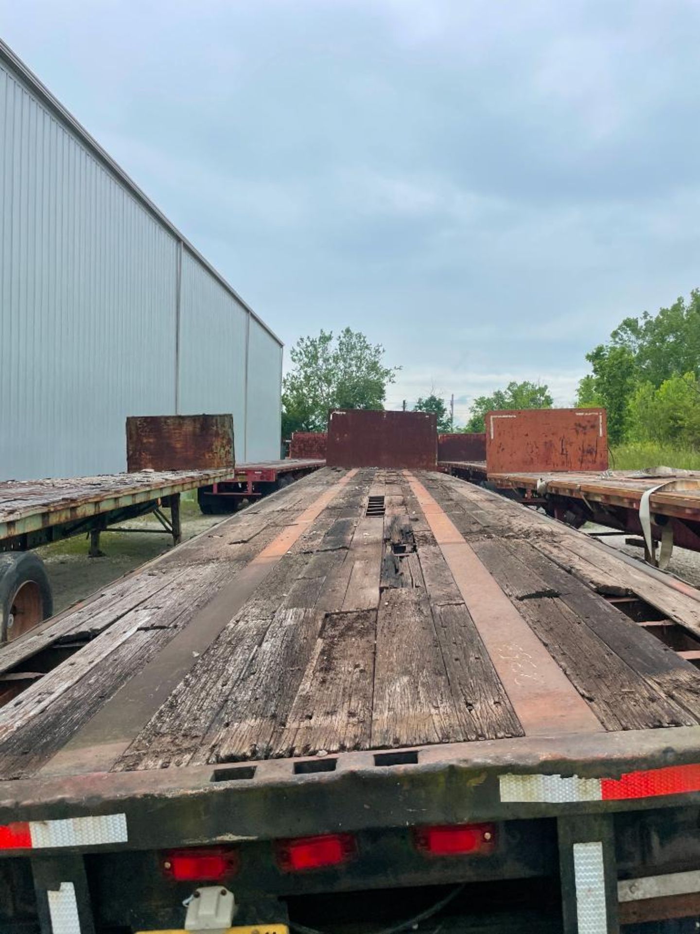 1988 DORSEY STEEL FLATBED TRAILER, 45' WOOD DECK, DUAL TANDEM AXLE, VIN# 1DTP16W25JP024382 - Image 3 of 3