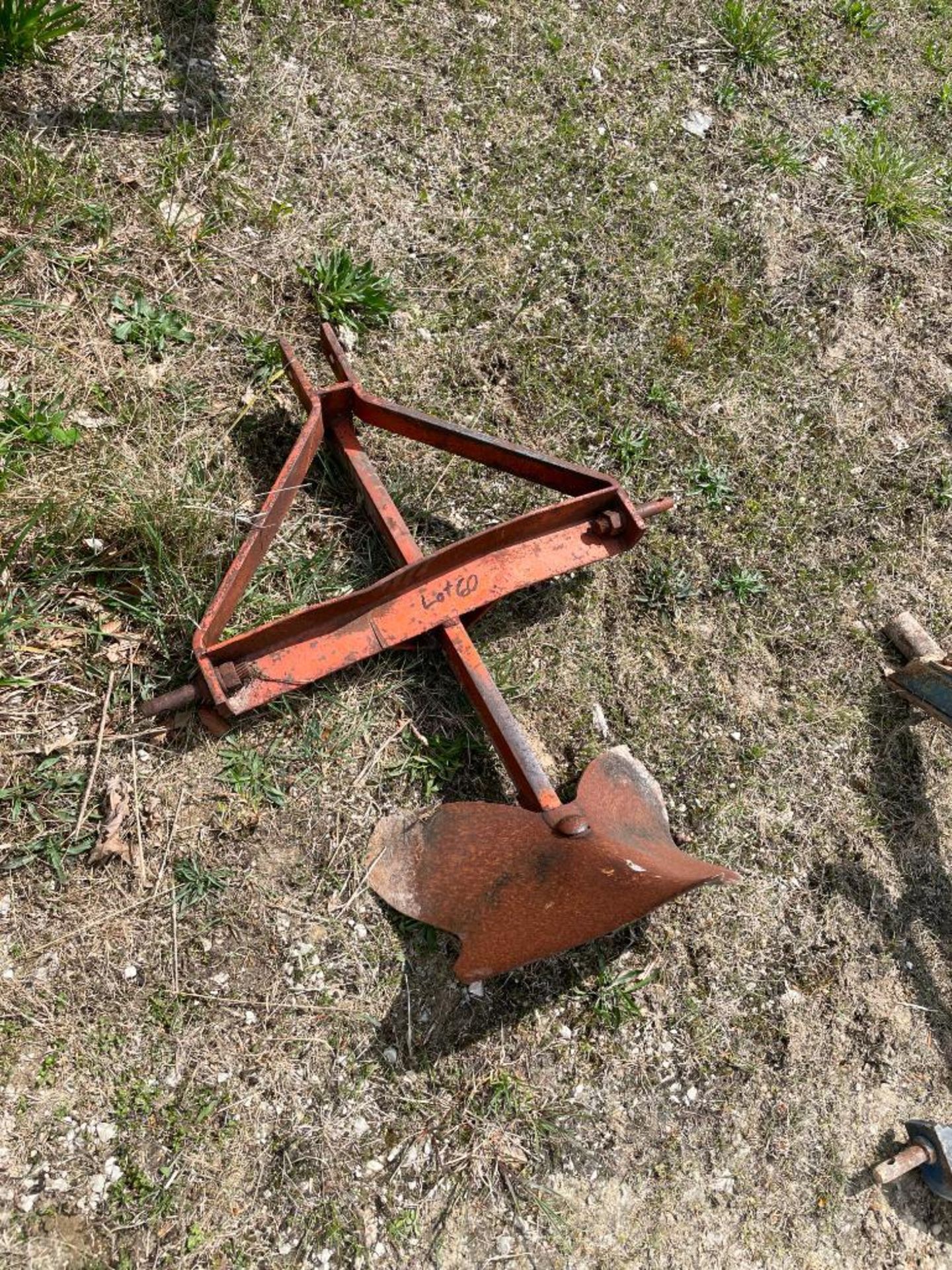 SINGLE TOOTH 3-POINT PLOW
