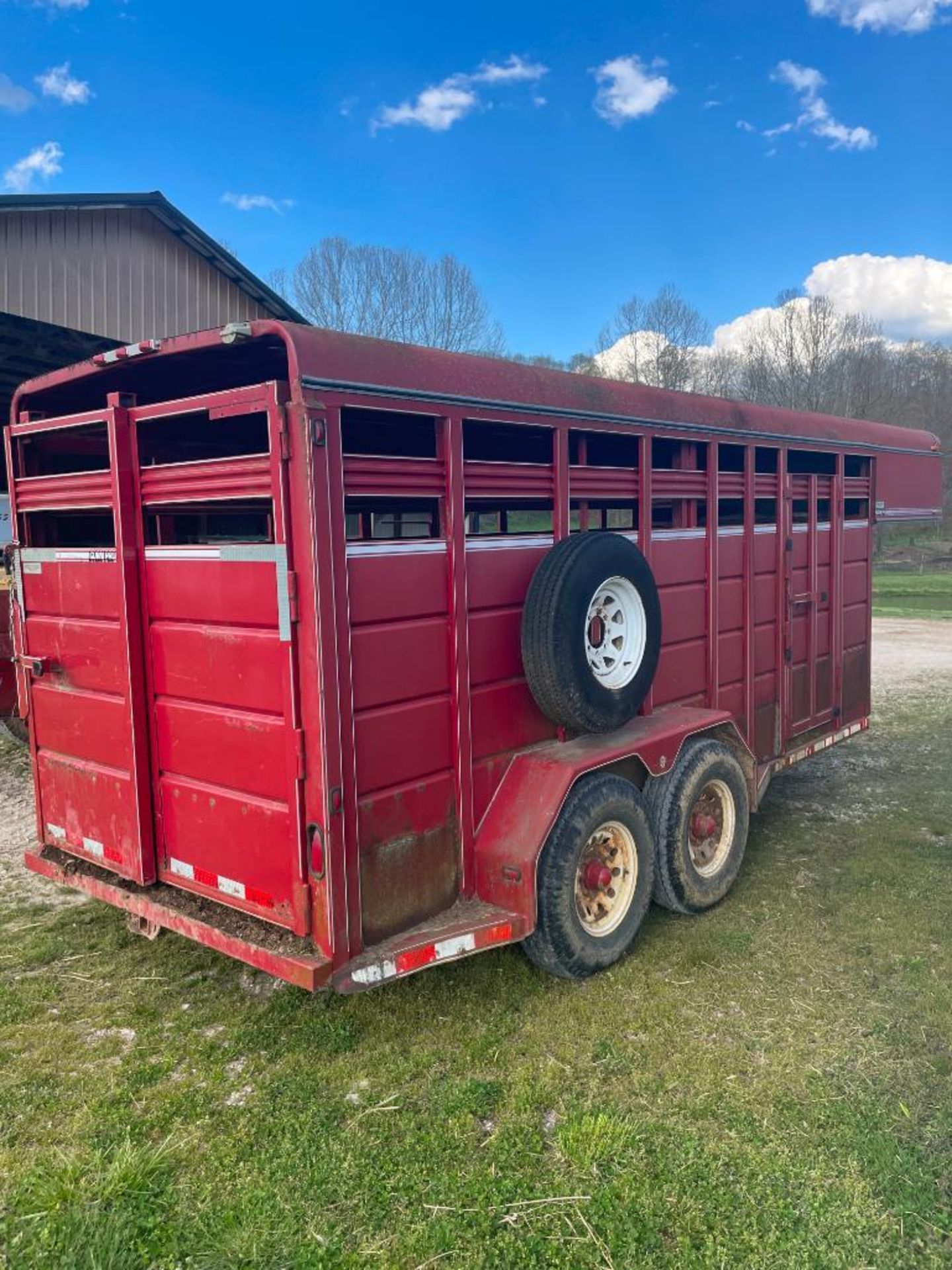 1998 CORN PRO 5TH WHEEL T/A HORSE TRAILER, MODEL SG-16-6S, GATE DOORS, (2) CUTS, 16' ENCLOSURE, 12, - Image 5 of 6