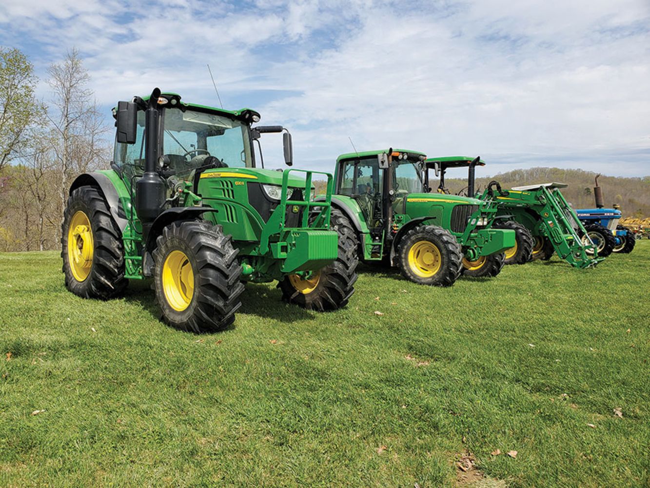 JOHN LYNCH FARM - 500 Acre Farm - Late Model John Deere & Other Farm Equipment