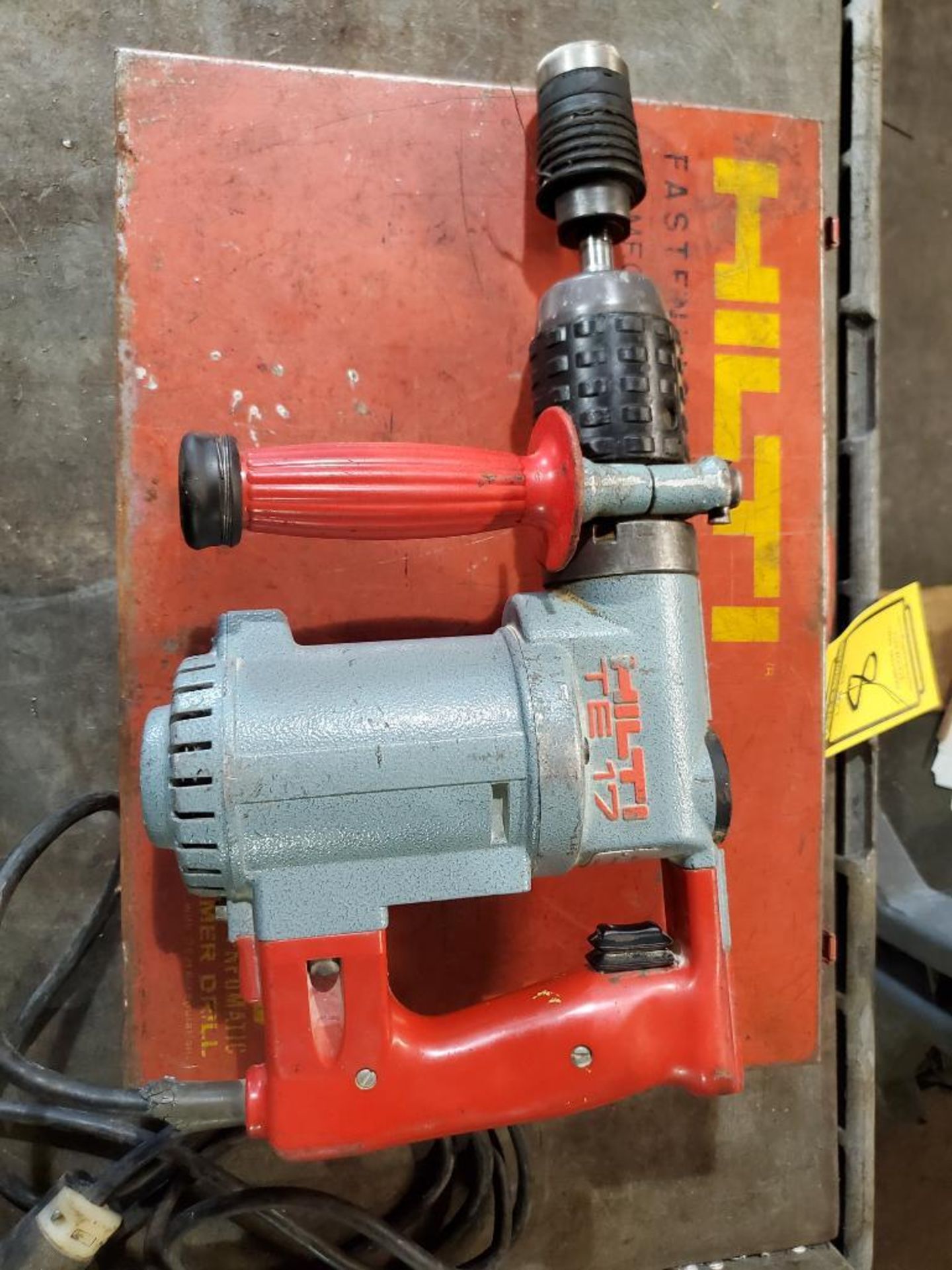 HILTI TE17 ELECTRO PNEUMATIC HAMMER DRILL, NO. 412602, 50-60 HZ