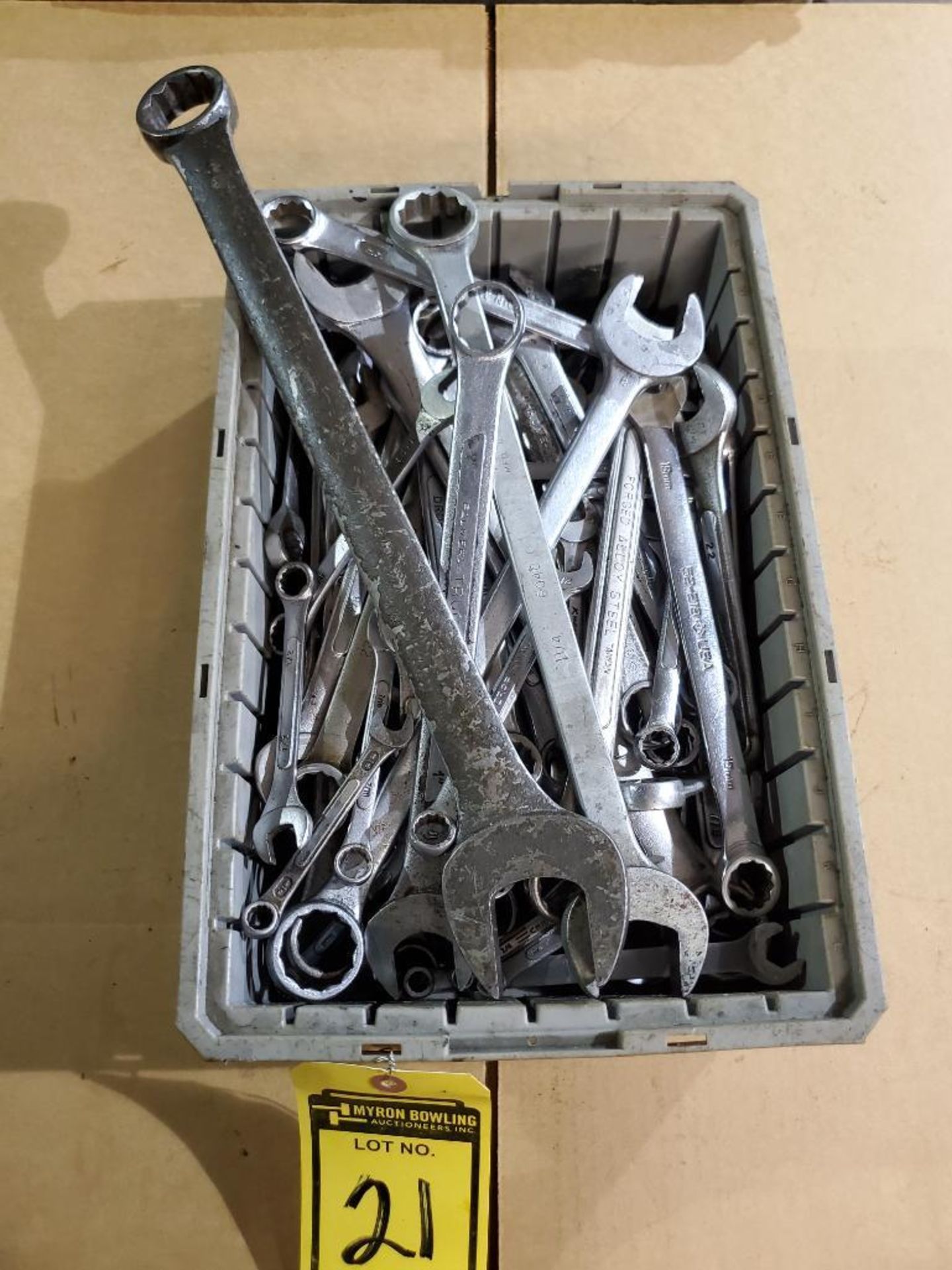 ASSORTED COMBINATION WRENCHES