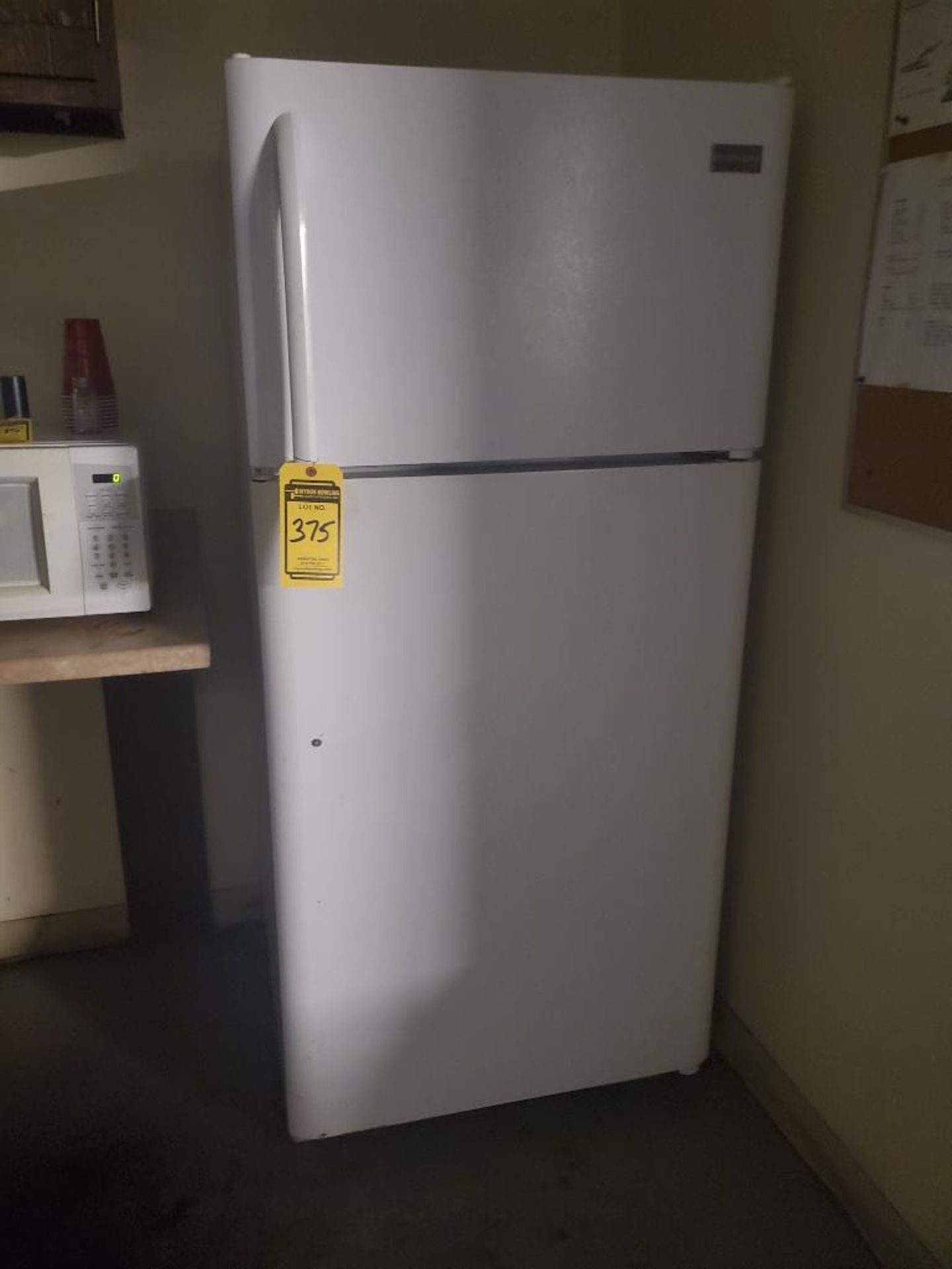 REFRIGERATOR & MICROWAVE