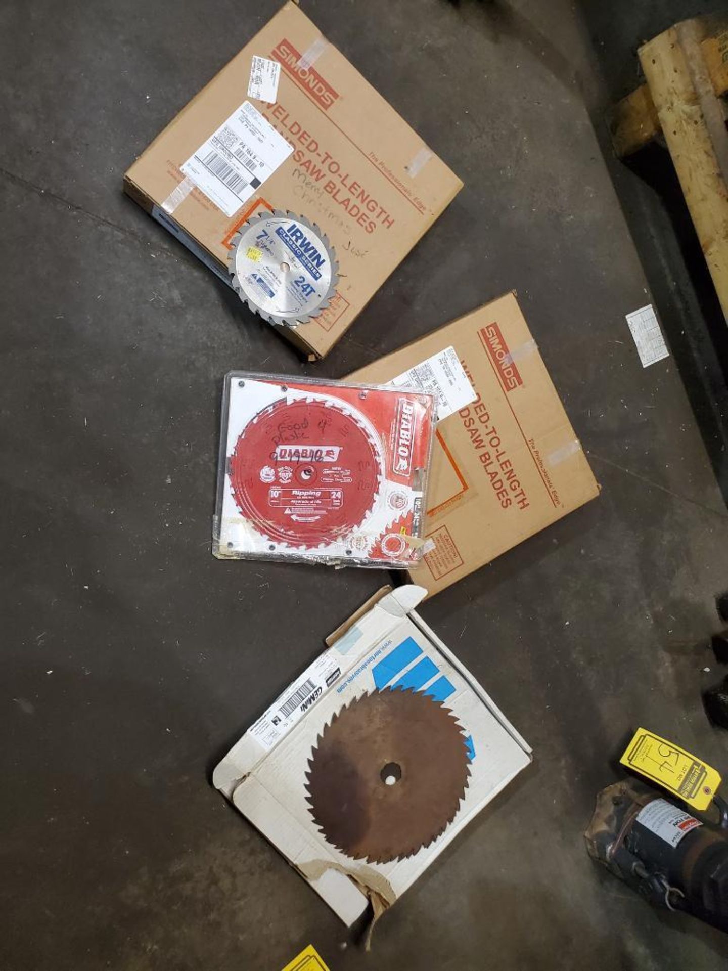 ASSORTED SAW BLADES, BAND SAW, TABLE SAW, AND CUT-OFF WHEELS - Image 2 of 2