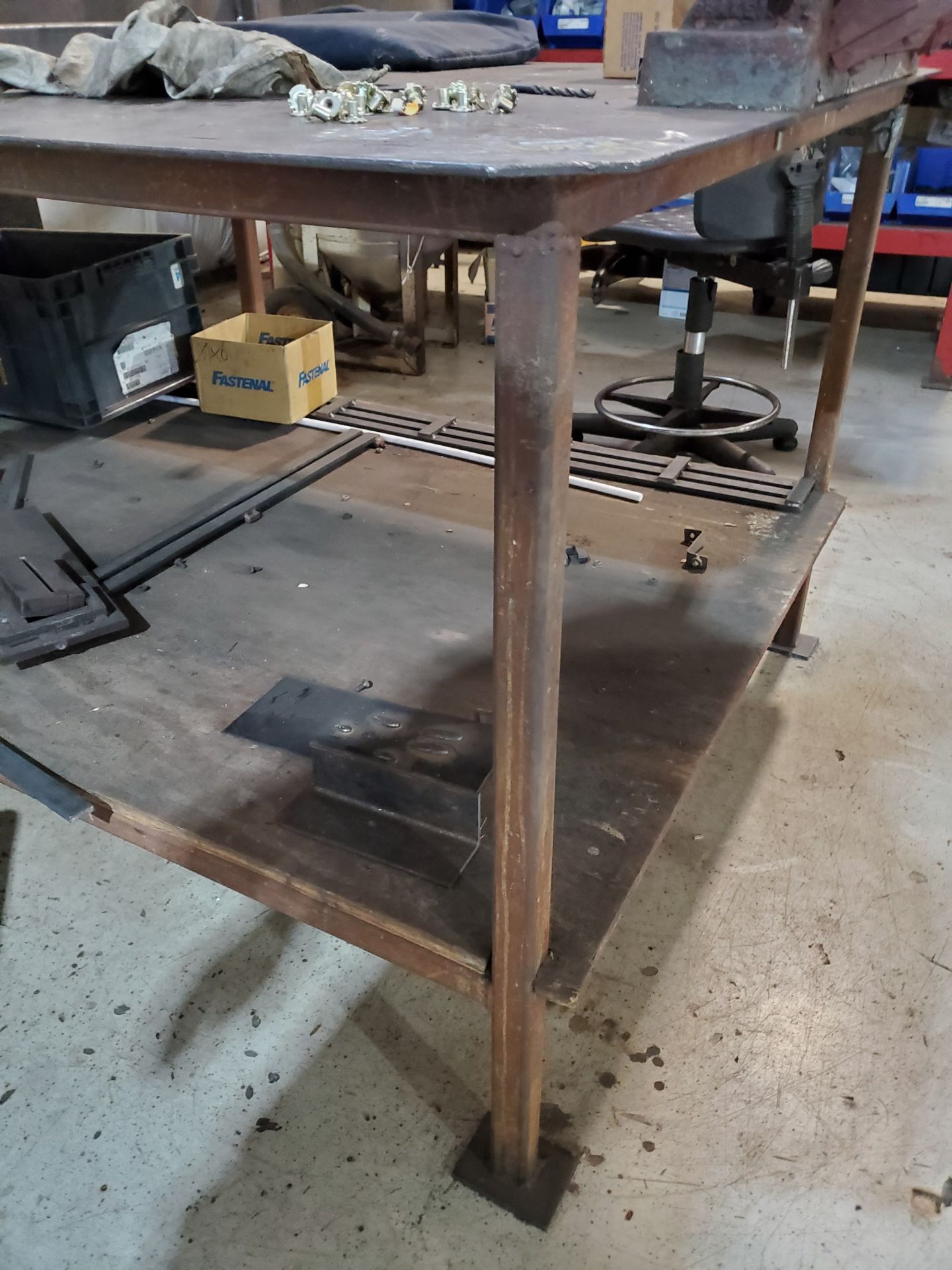 96'' X 48-1/2'' X 1/4'' STEEL WELDING TABLE WITH DI-ACRO NO.2 BENCH- TOP PAN BRAKE - Image 3 of 5