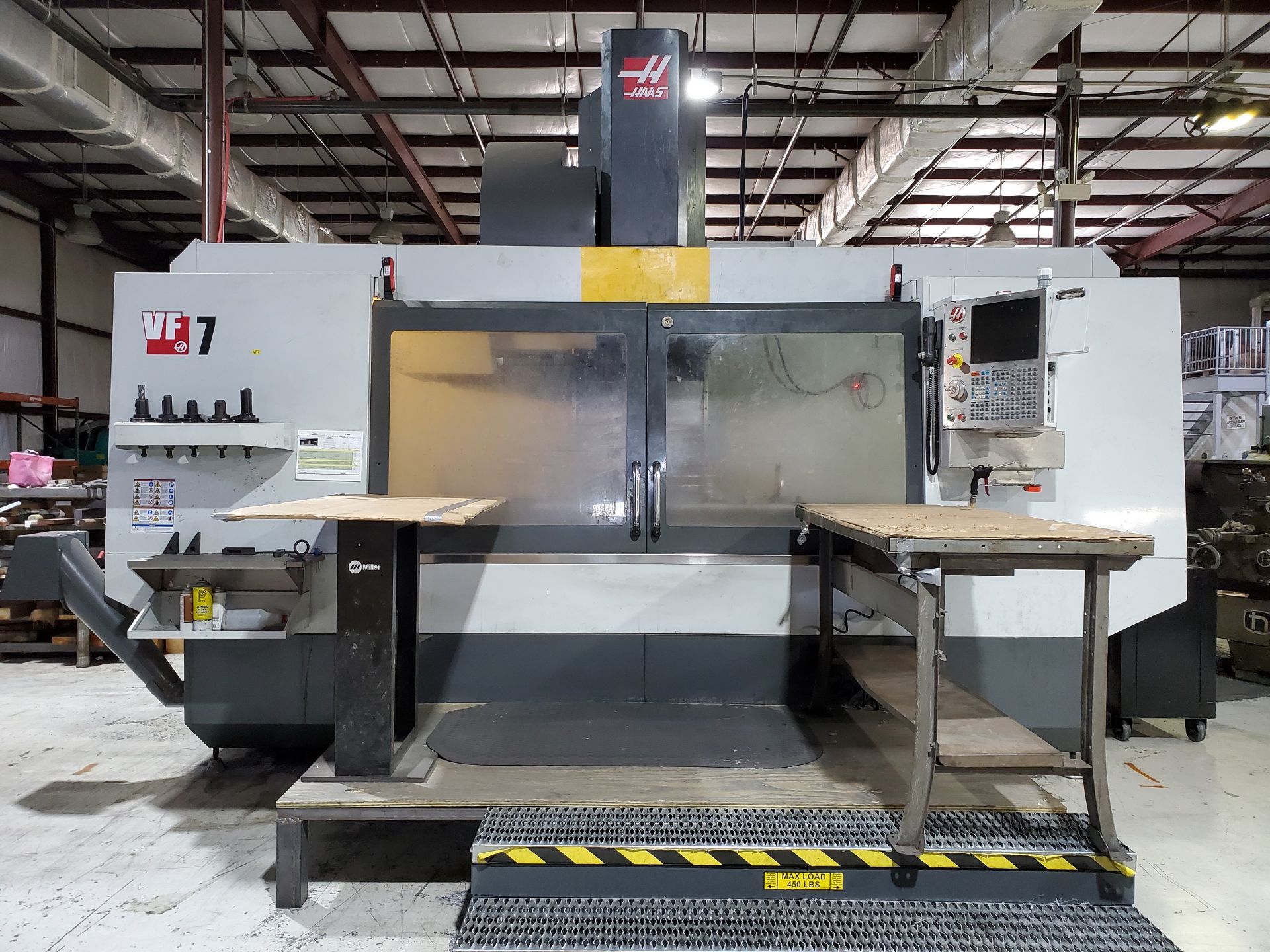 2013 HAAS VF7 CNC VERTICAL MACHINING CENTER, S/N 1104319, 84'' X 28'' TABLE, THROUGH SPINDLE COOLANT - Image 8 of 27