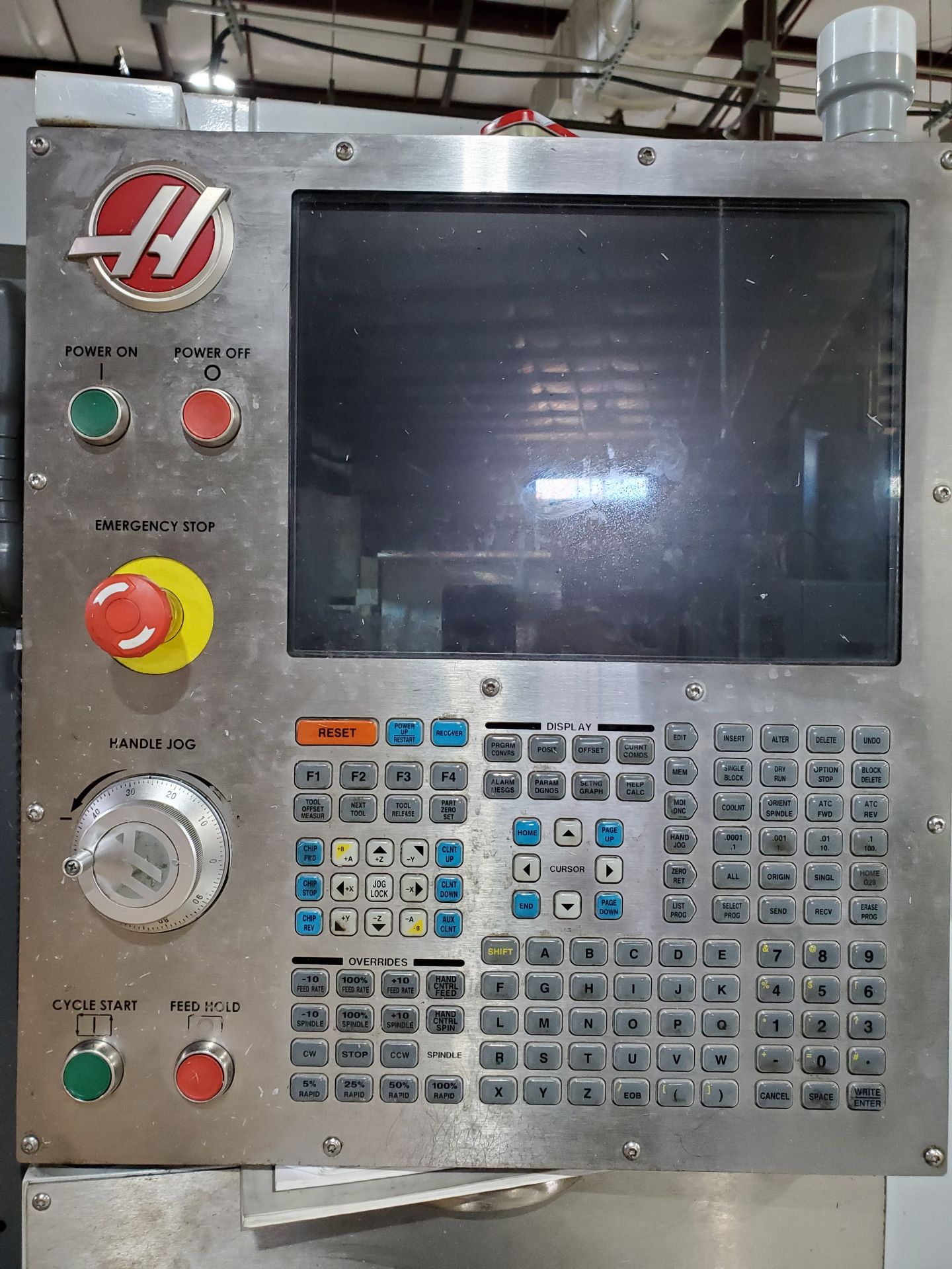 2013 HAAS VF7 CNC VERTICAL MACHINING CENTER, S/N 1104319, 84'' X 28'' TABLE, THROUGH SPINDLE COOLANT - Image 9 of 27