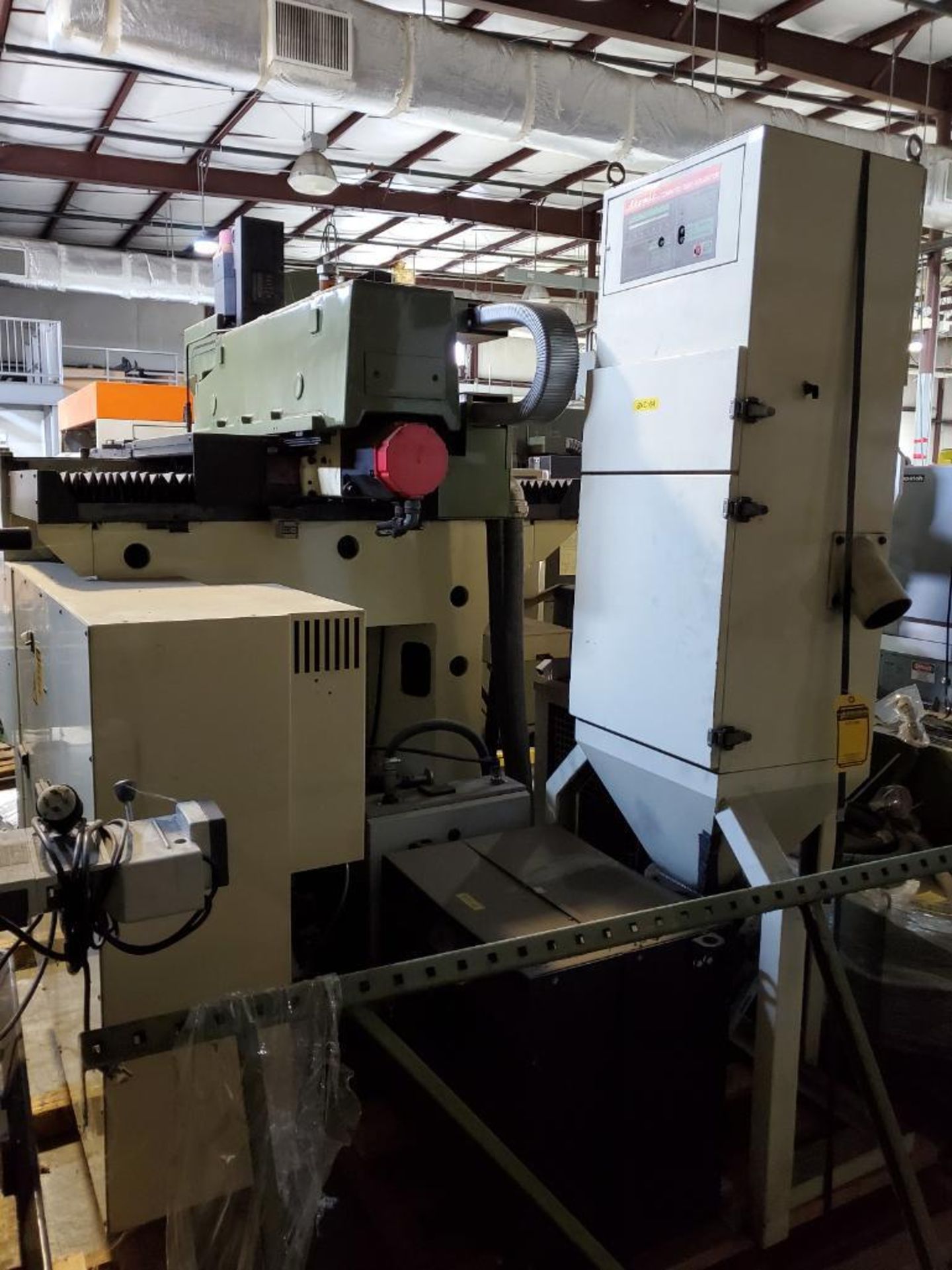 LEBLOND MAKINO 64-A5 GRAPHITE CNC VERTICAL MACHINING CENTER, S/N A95-257, 29'' X 16'' TABLE RUNNING - Image 8 of 11