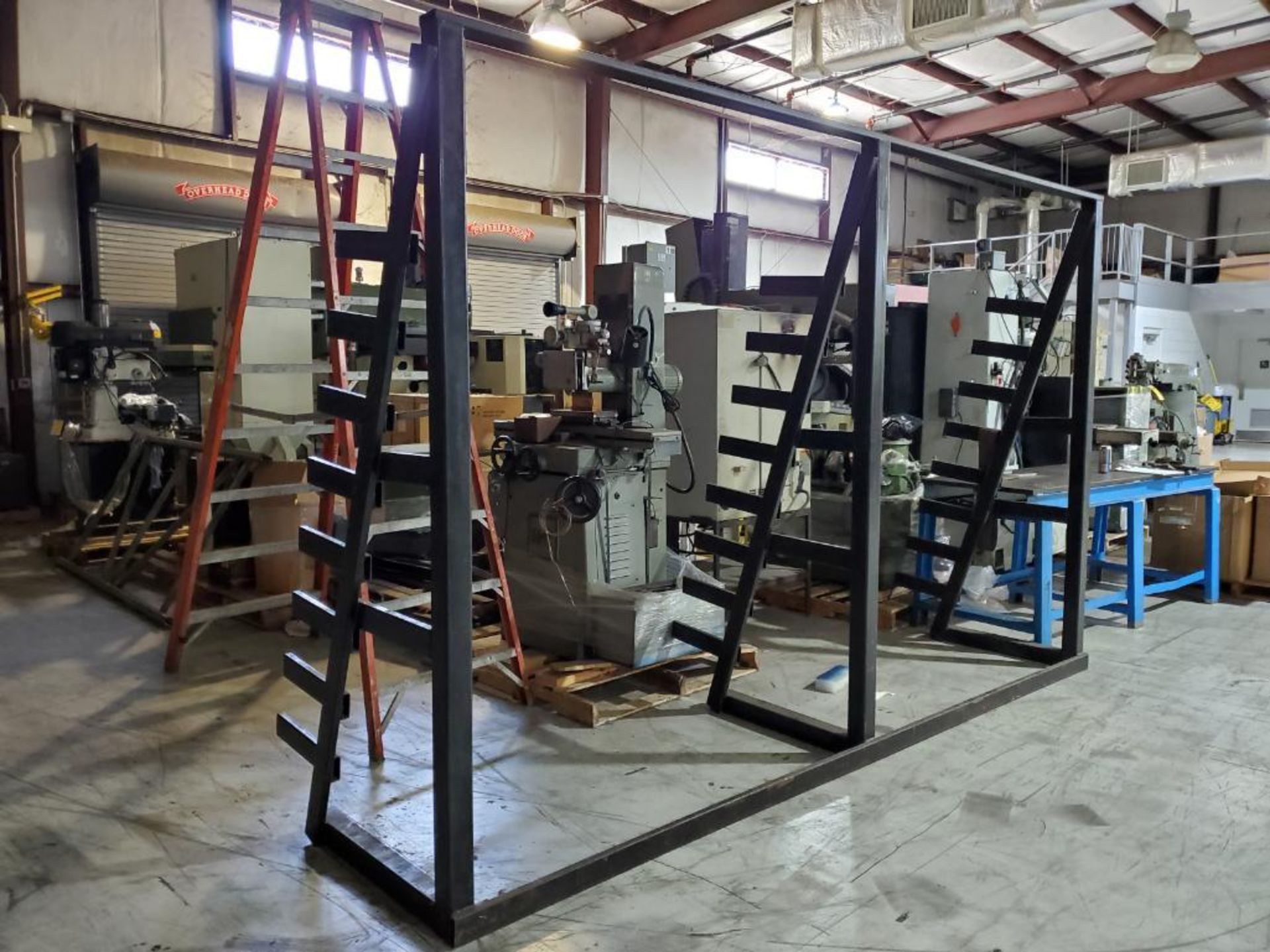 (2) CUSTOM CANTILEVER RACKS WITH QUANTITY OF STEEL MATERIAL - Image 4 of 6