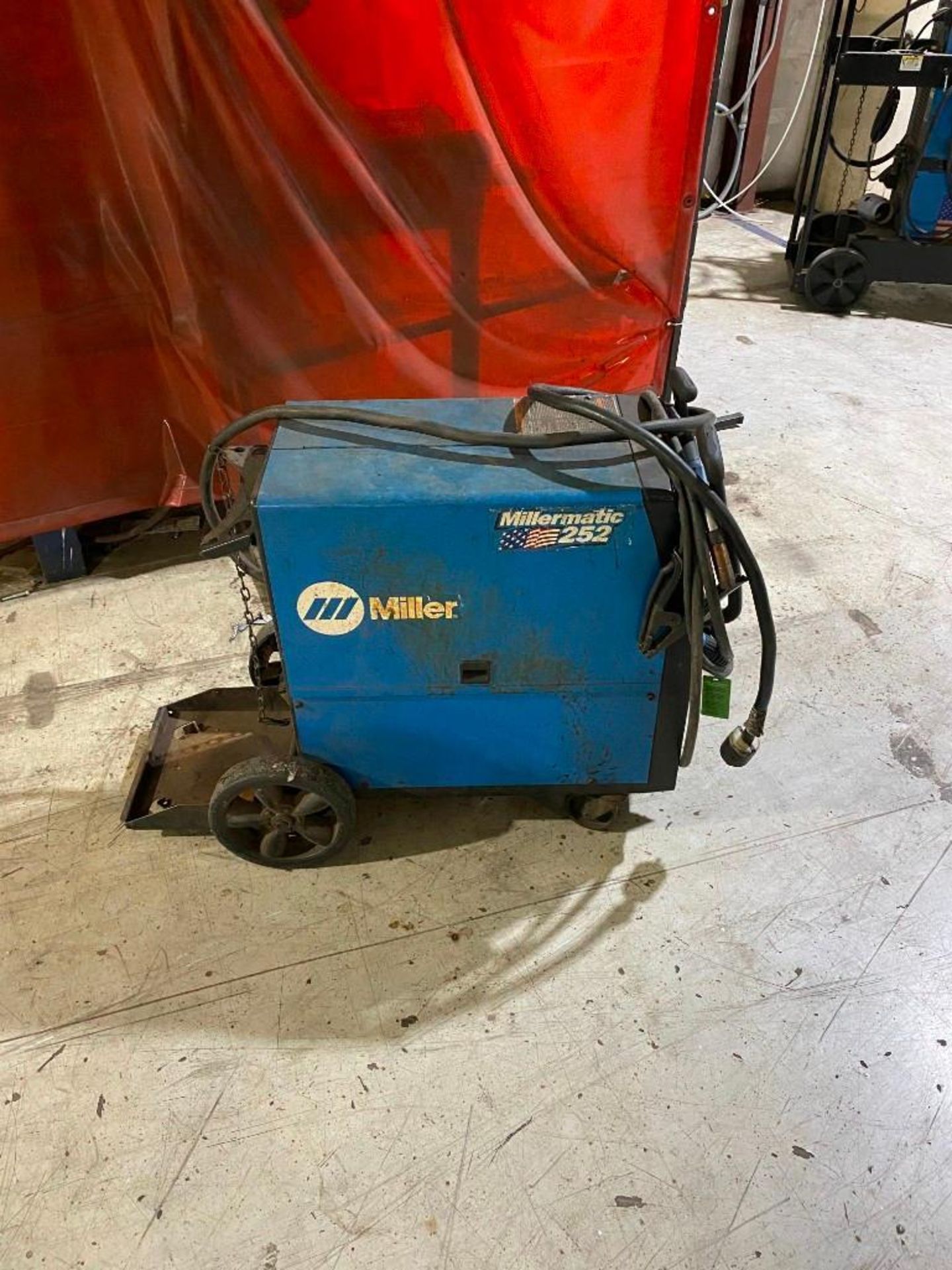 MILLER MILLERMATIC 252 ARC WELDER ON BOTTLE CART, HEAD, LEADS & GROUND (NO TANK) - Image 2 of 2