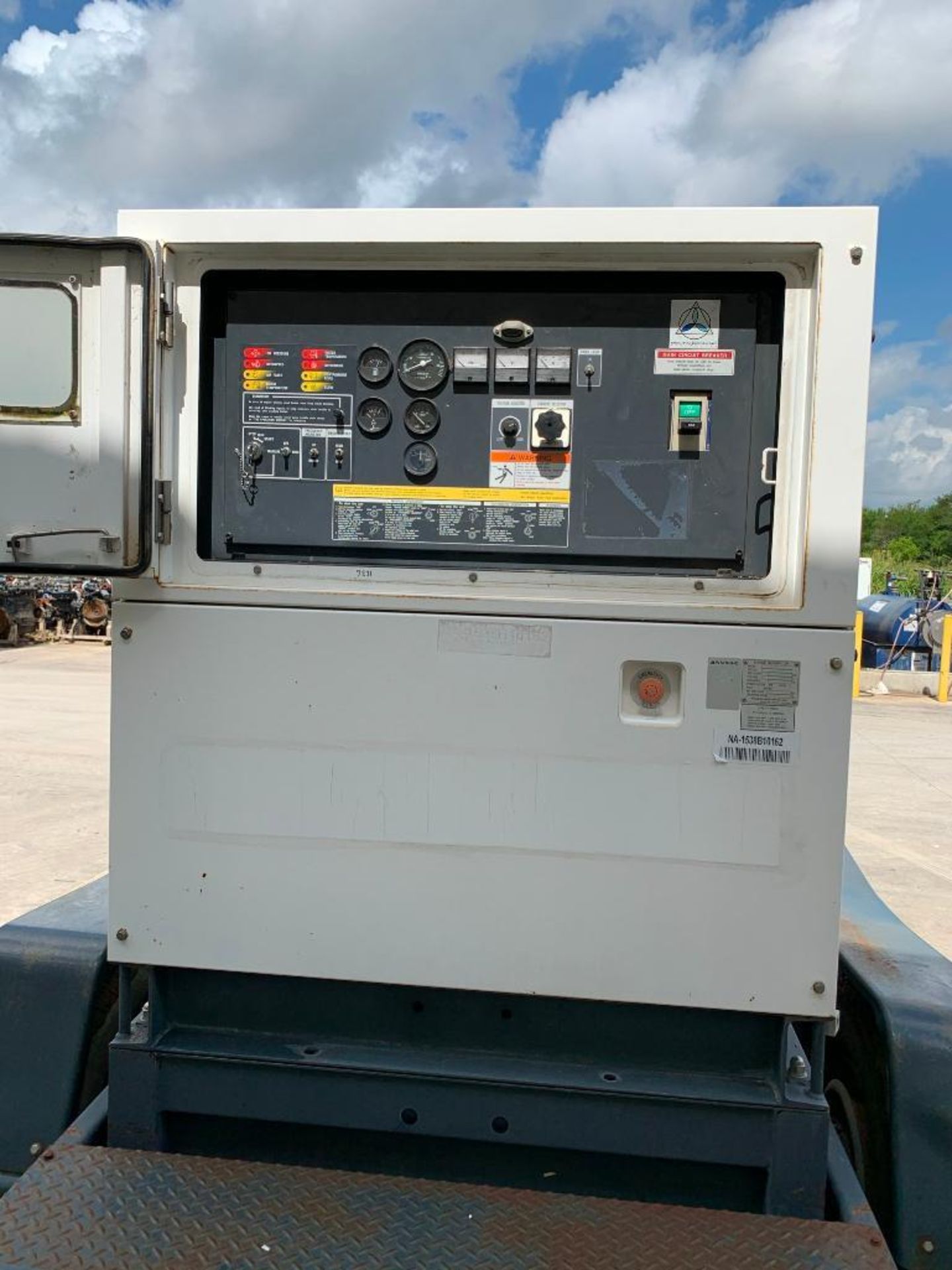 2013 MMD PG100DD 100 KVA TOWABLE GENERATOR, UNIT# NA-1538B10162, ISUZU DIESEL ENGINE, VIN# 5UABU1617 - Image 10 of 10