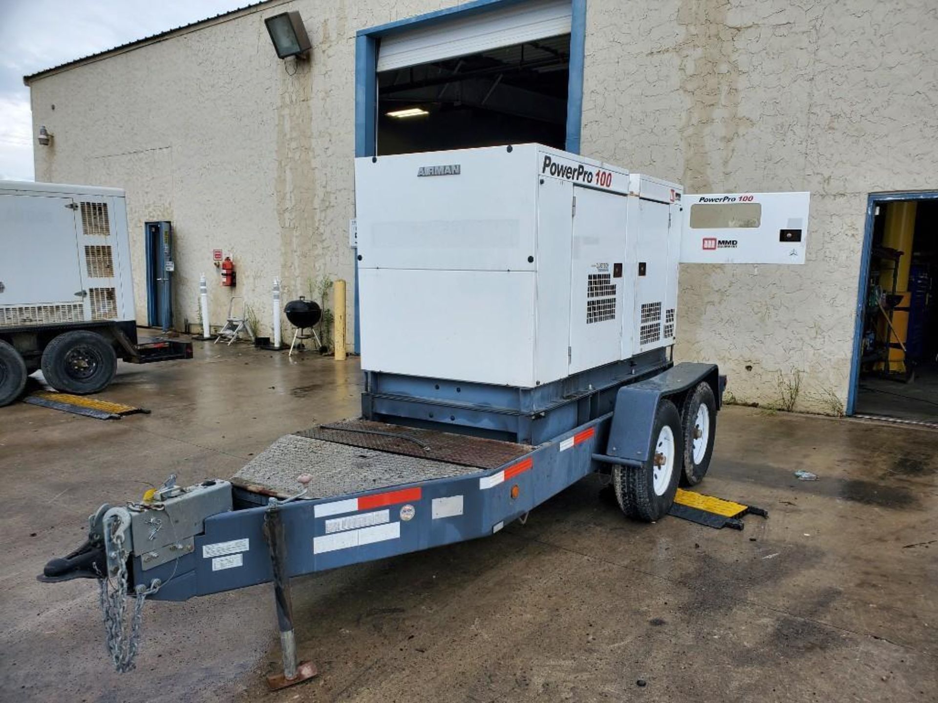 2013 MMD PG100DD 100 KVA TOWABLE GENERATOR, UNIT# NA-1538B10171, ISUZU DIESEL ENGINE, 49,165 APPROXI - Image 2 of 7