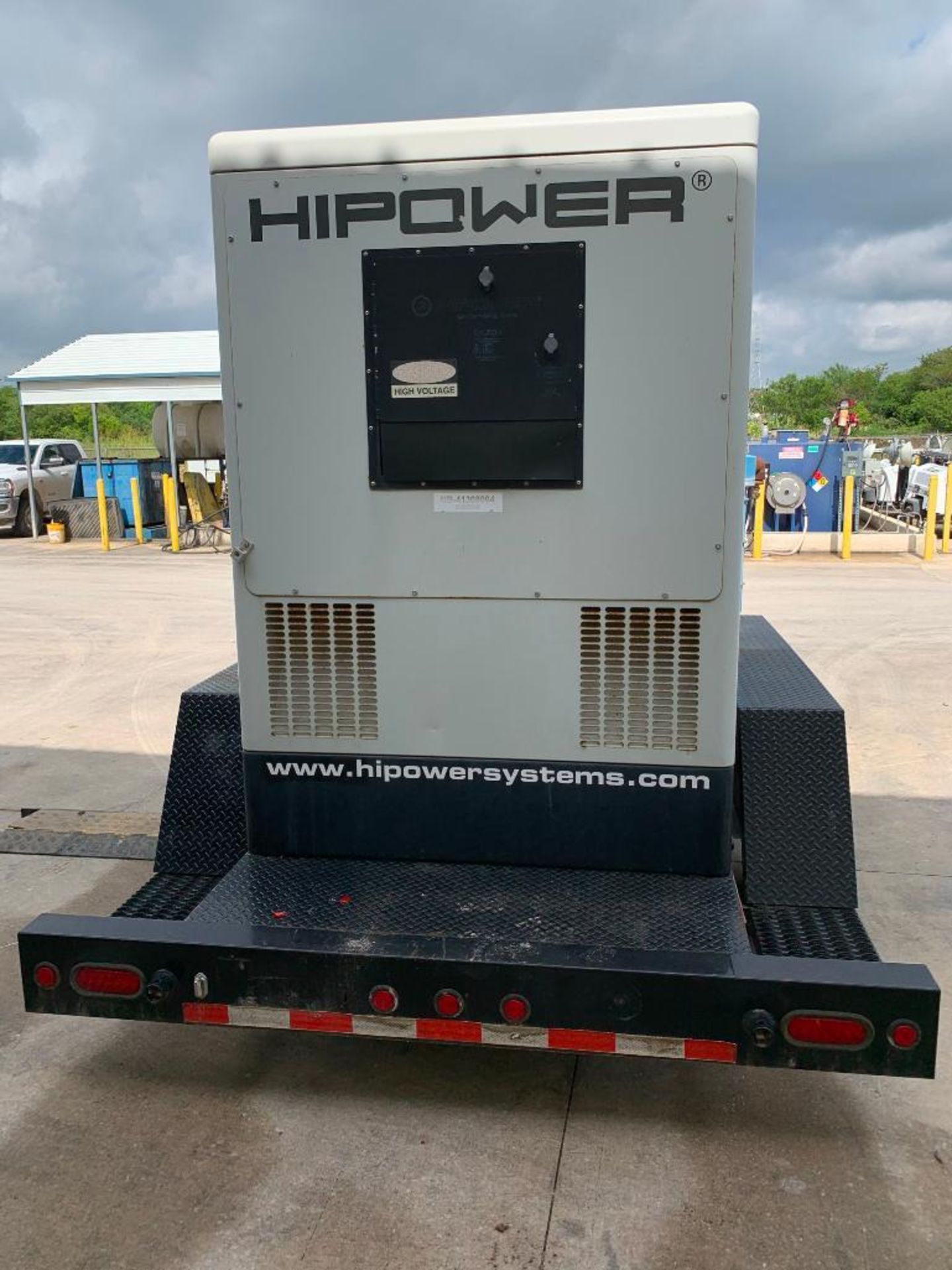 2014 HI POWER PG165NG/LPG 165 KVA TOWABLE GENERATOR, UNIT# NB-41300094, DOOSAN/PSI ENGINE, VIN# 1M9P - Image 4 of 8