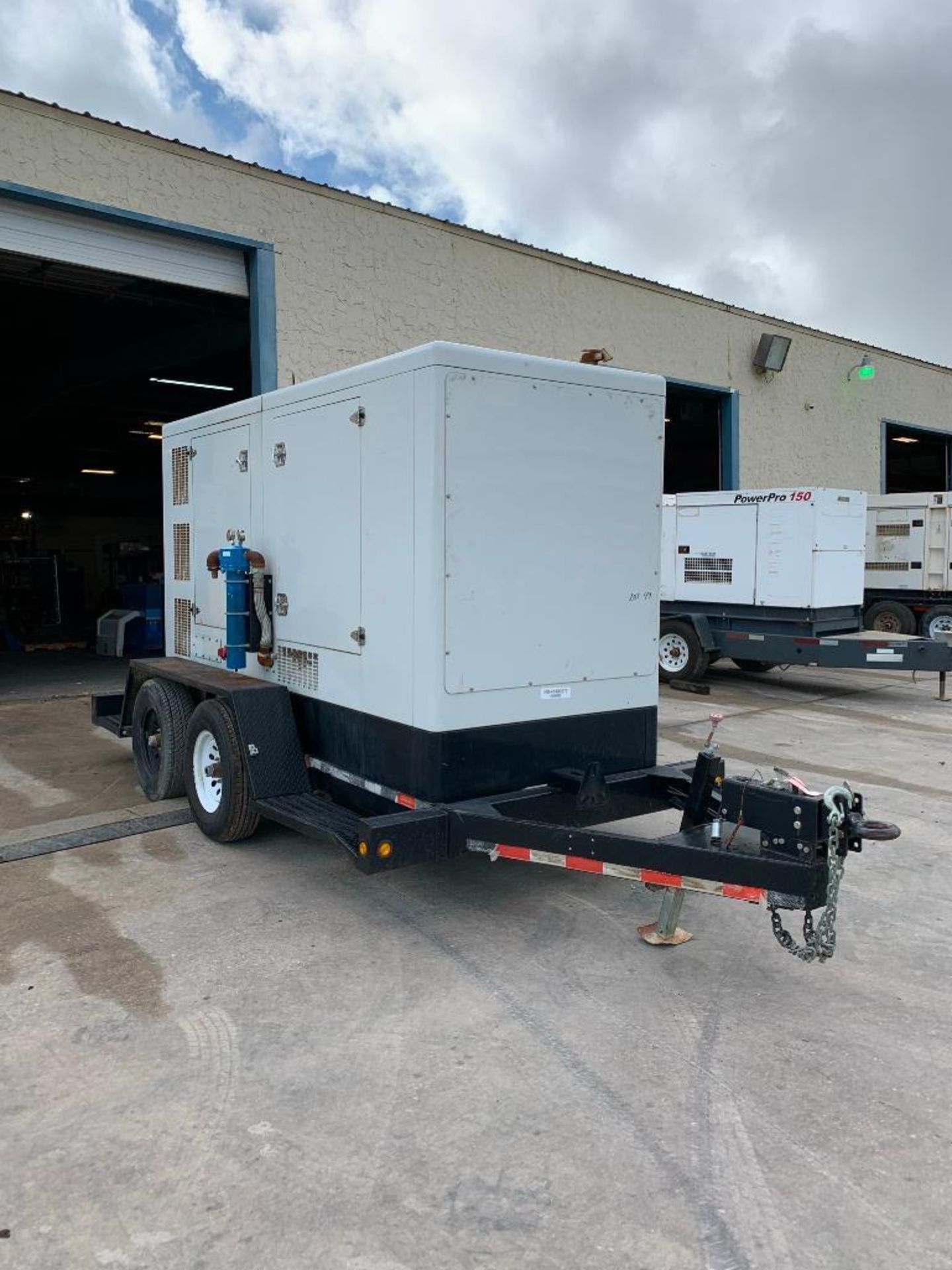 2014 HI POWER PG165NG/LPG 165 KVA TOWABLE GENERATOR, UNIT# NB-41400273, DOOSAN/PSI ENGINE, VIN# 1M9P - Image 2 of 7