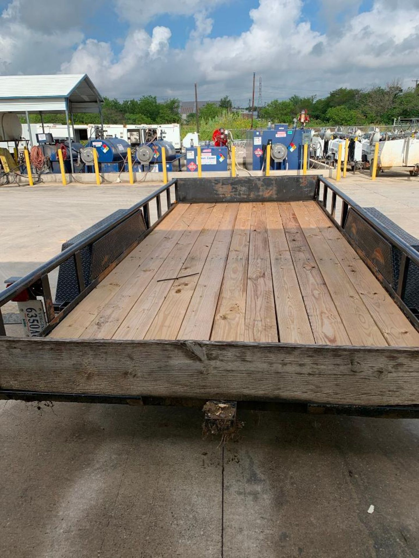 TANDEM AXLE TRAILER, 16', NEW DECKING, 82''W X 16', 15'' WHEELS (NO TITLE) - Image 4 of 4