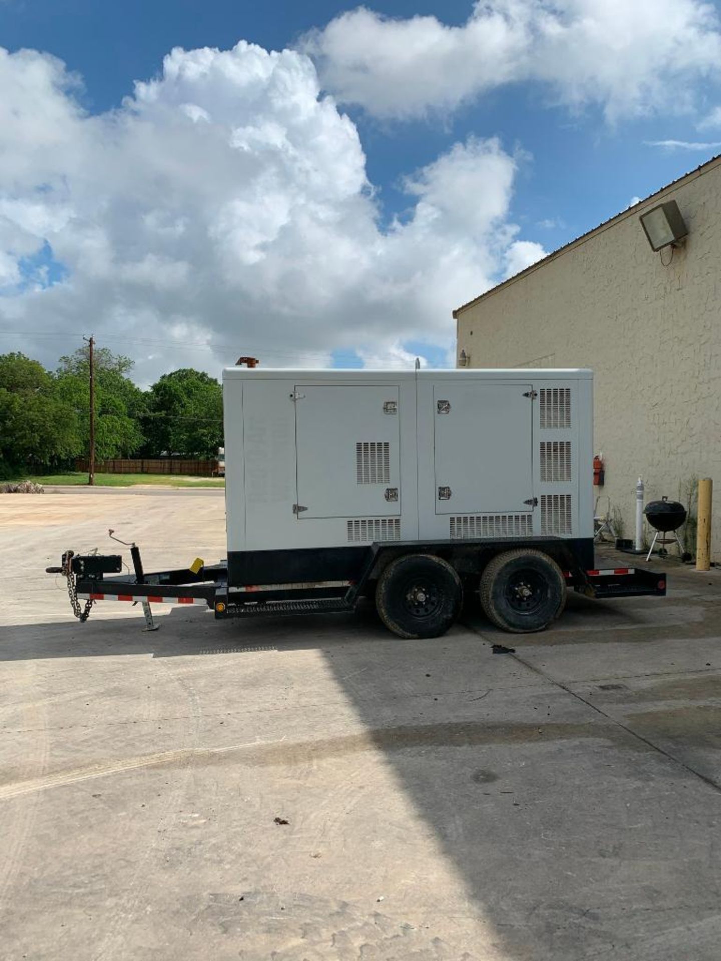 2014 HI POWER PG250NG/LPG 230 KVA TOWABLE GENERATOR, UNIT# NC-41400279, DOOSAN/PSI ENGINE, VIN# IM9P