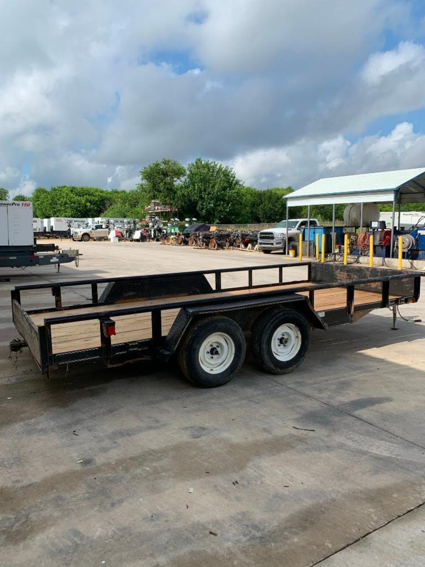 TANDEM AXLE TRAILER, 16', NEW DECKING, 82''W X 16', 15'' WHEELS (NO TITLE) - Image 3 of 4