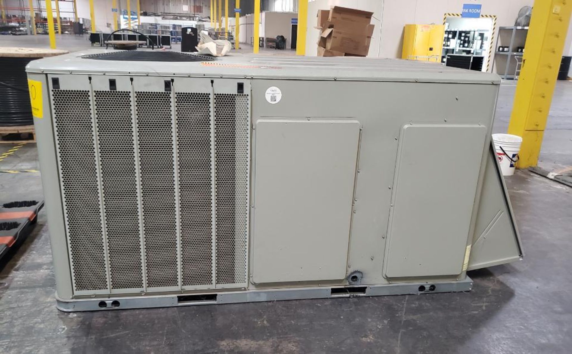 TRANE ROOFTOP AIR CONDITIONER; MODEL TSC120P4RDA03A001000000000, S/N 130911419L