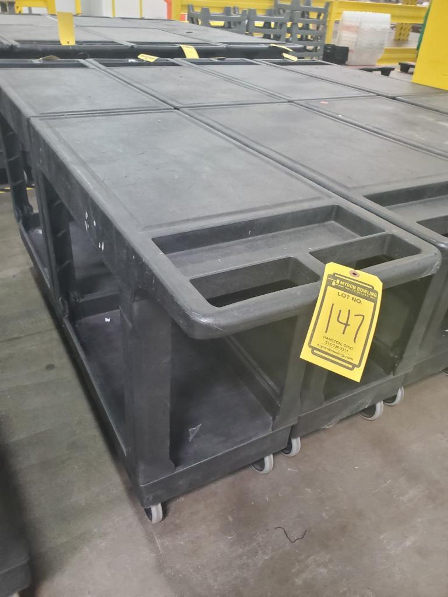 (8) ULINE PLASTIC SHOP CARTS - Image 2 of 3