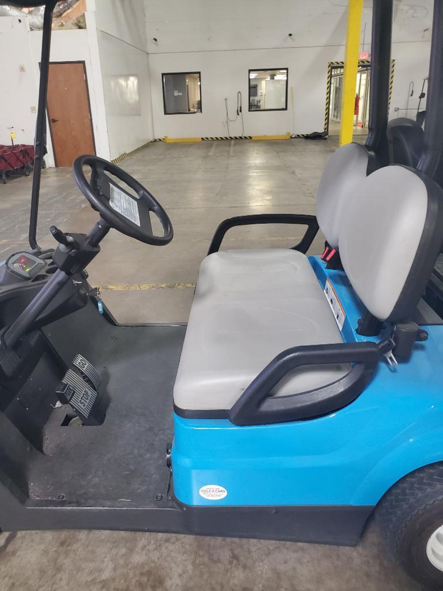 ADVANCED EV ELECTRIC GOLF CART; MODEL LT-A627, 2+2, S/N LTA0025369, RATED SPEED 25-MPH, REAR BENCH S - Image 7 of 8