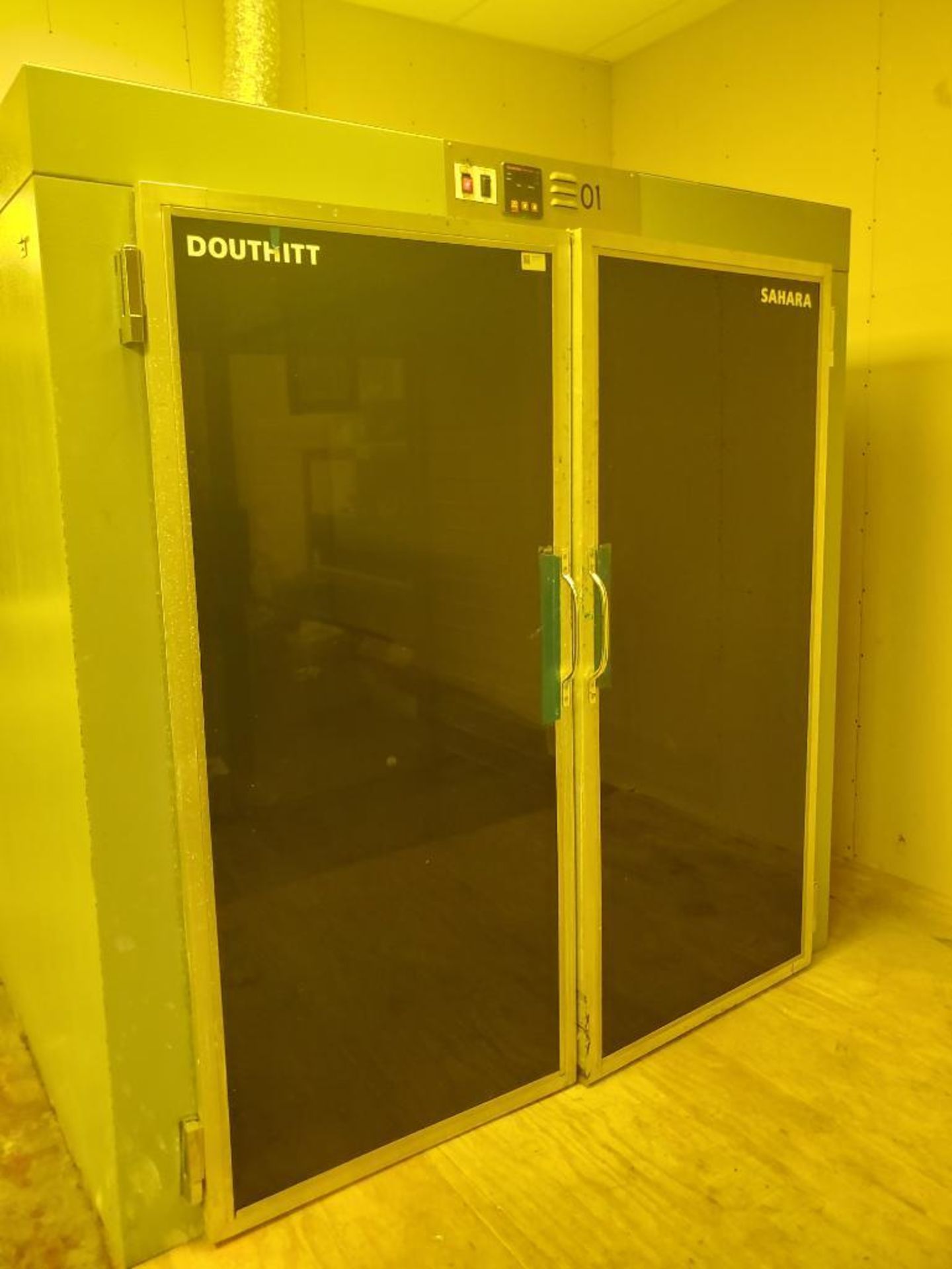 DOUTHITT SCREEN DRYER BOOTH; NO. 77814, 14-AMPS, A/C, 240-VOLTS, 60-HZ, 1-PHASE, 25X36 SCREENS, DRO - Image 3 of 4