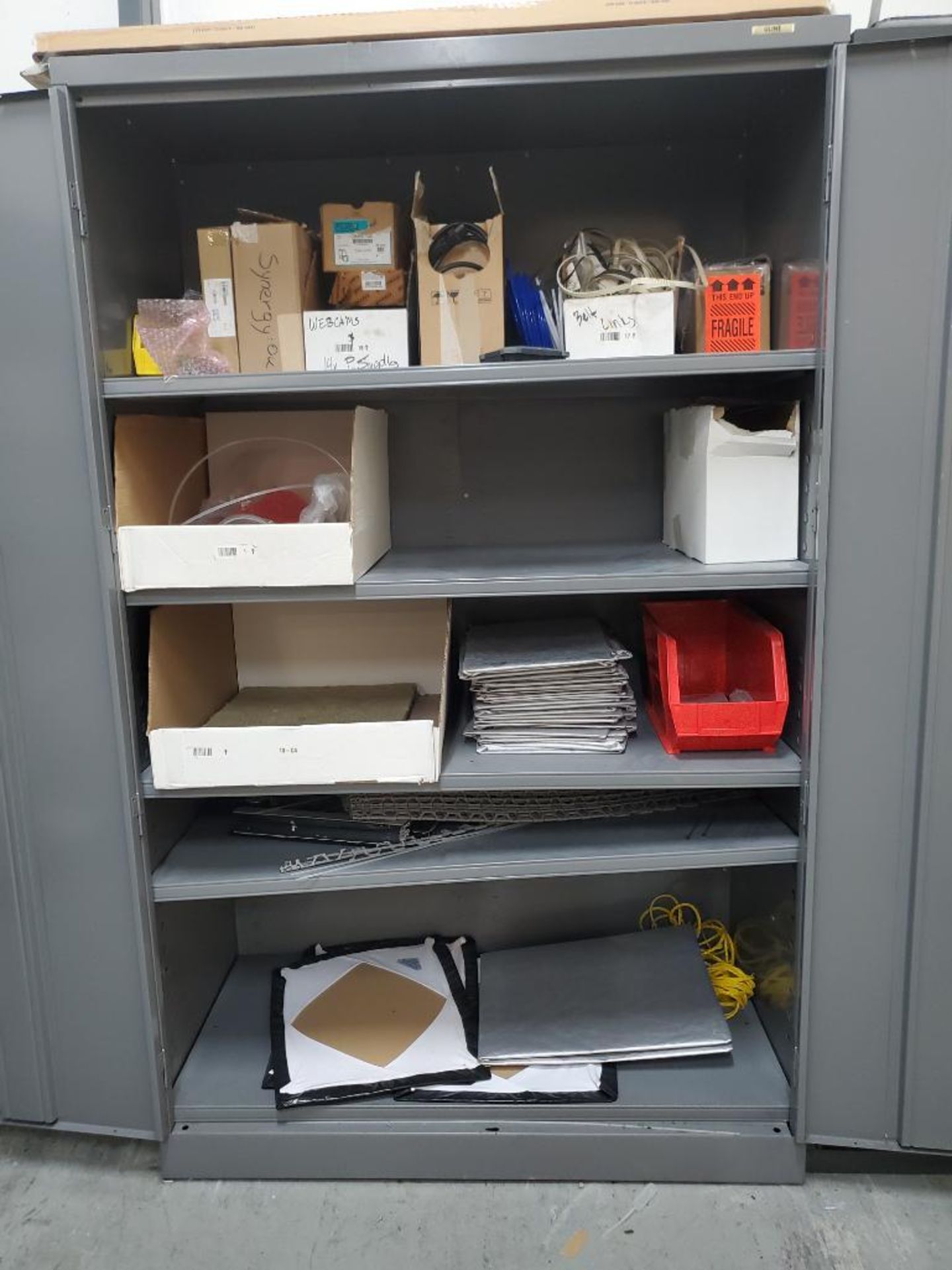 (3) CABINETS WITH CONTENTS - Image 3 of 6