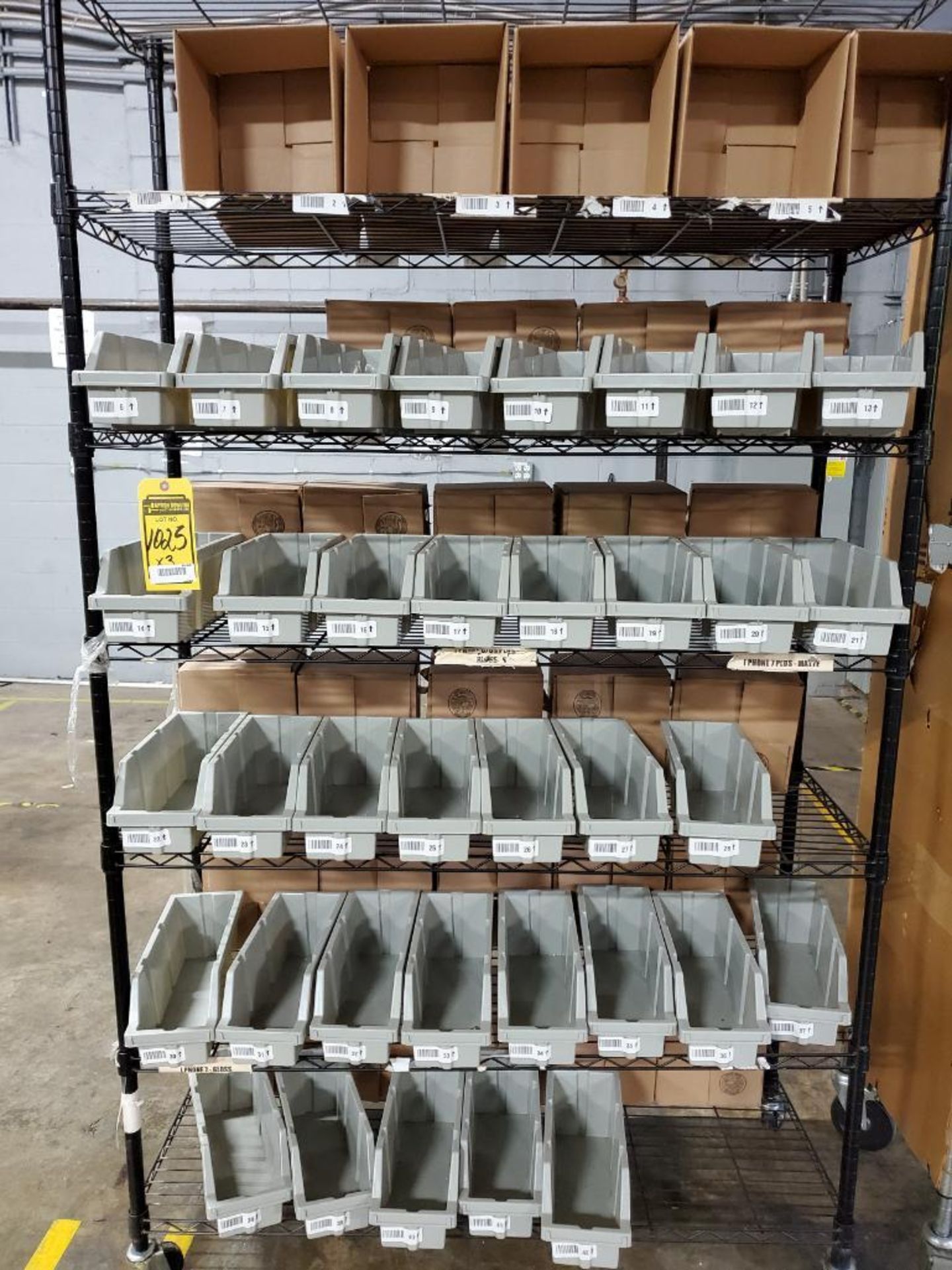 (3) METRO ROLLING SHELVING W/ PLASTIC BINS - Image 3 of 5