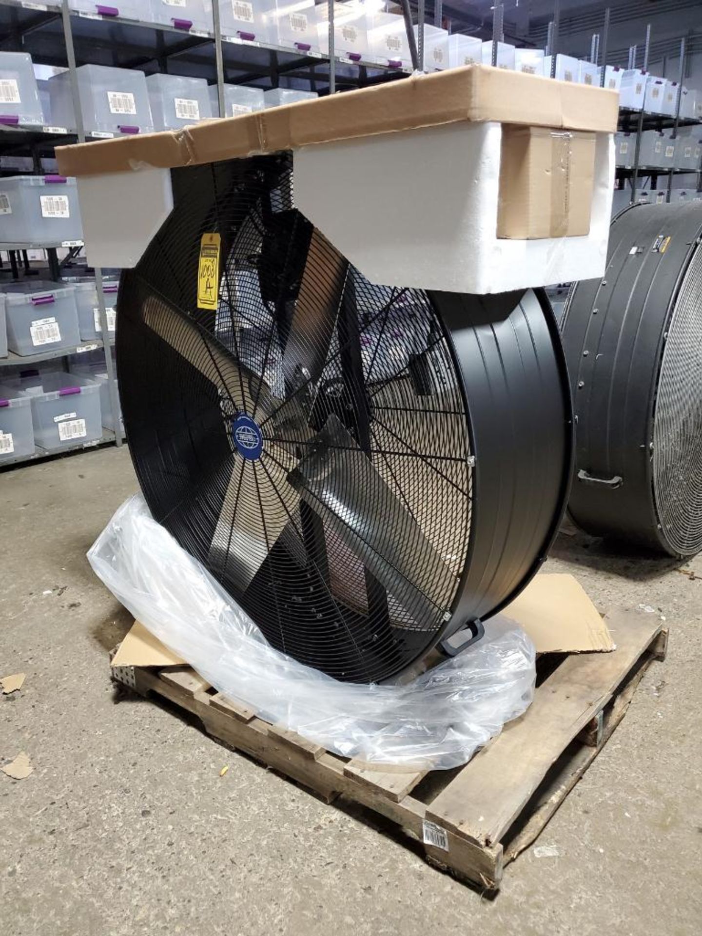 GLOBAL 48'' PORTABLE BLOWER FAN BELT DRIVE (BRAND NEW) - Image 2 of 4