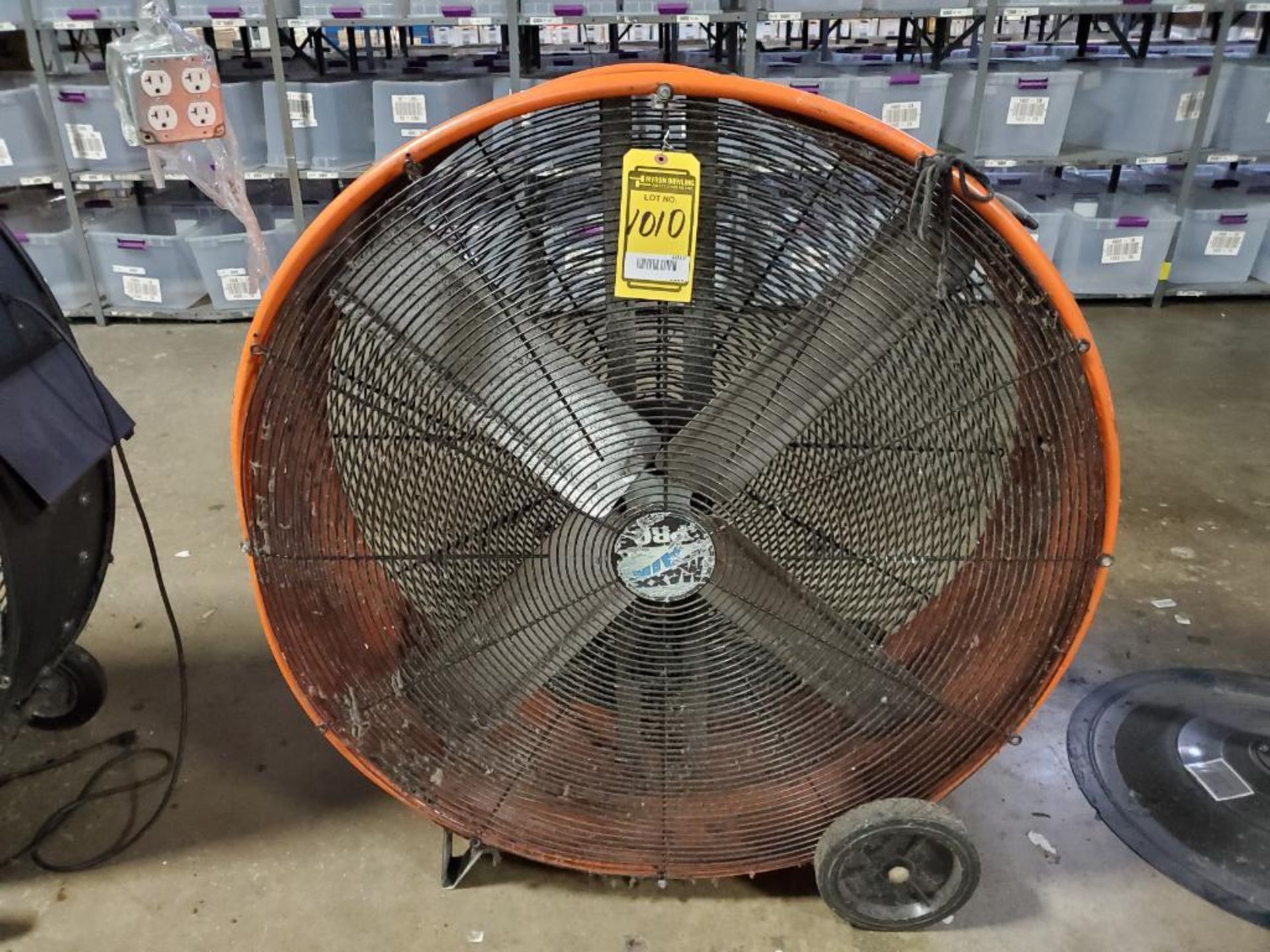 (1) 41'' MAXX AIR 120 V. BELT DRIVE DRUM FAN - Image 2 of 4