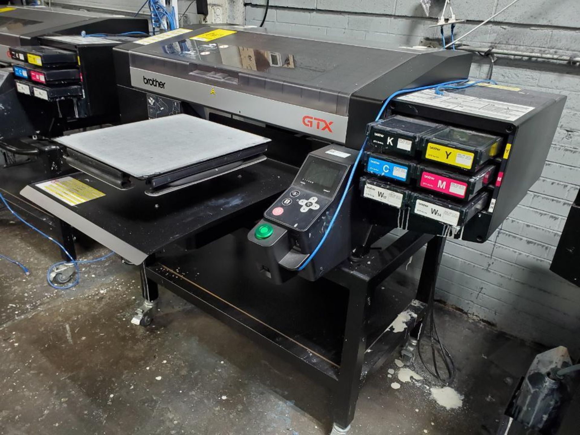 BROTHER GTX-422 GARMENT PRINTER, S/N E9931367, 14-1/2'' X 16-1/2'' TABLE, 34,018 TOTAL PRINT IMPRESS - Image 2 of 7