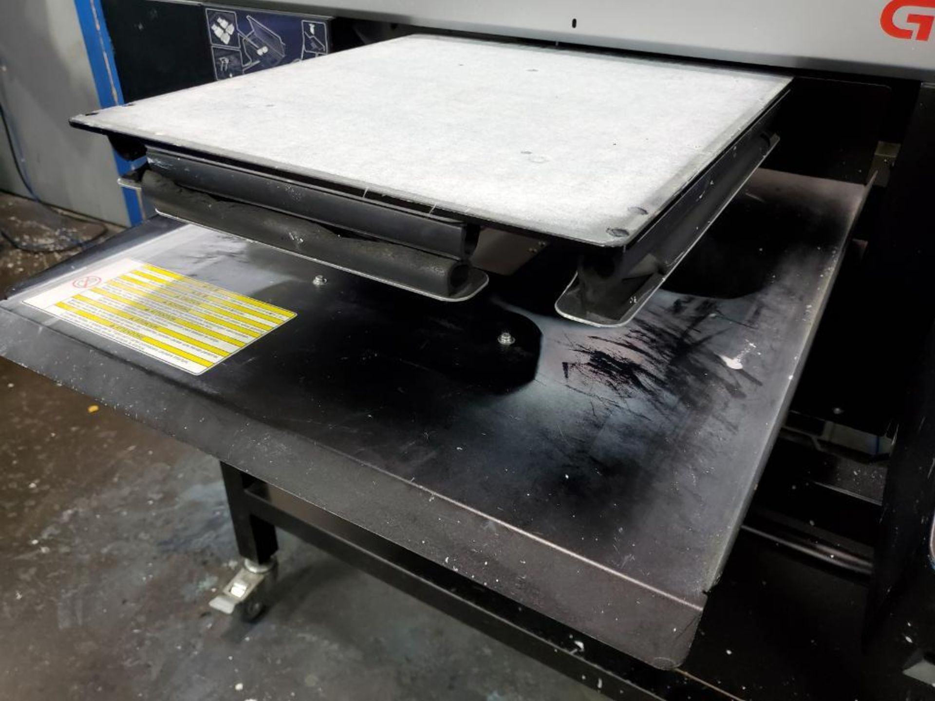 BROTHER GTX-422 GARMENT PRINTER, S/N G9931661, 14-1/2'' X 16-1/2'' TABLE, 66,770 TOTAL PRINT IMPRESS - Image 5 of 8