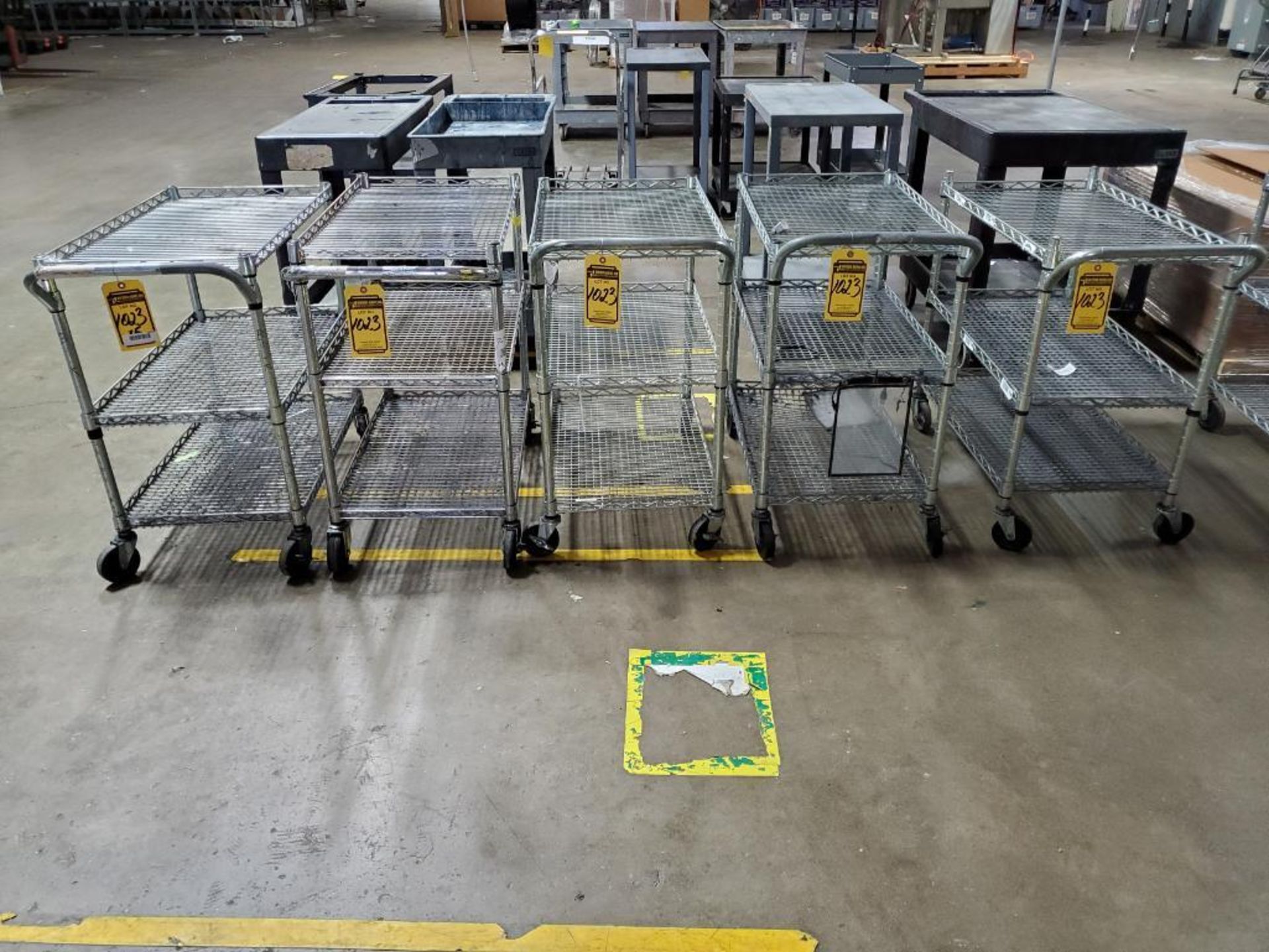 (5) METRO CARTS, 18''W X 30''L X 31''T