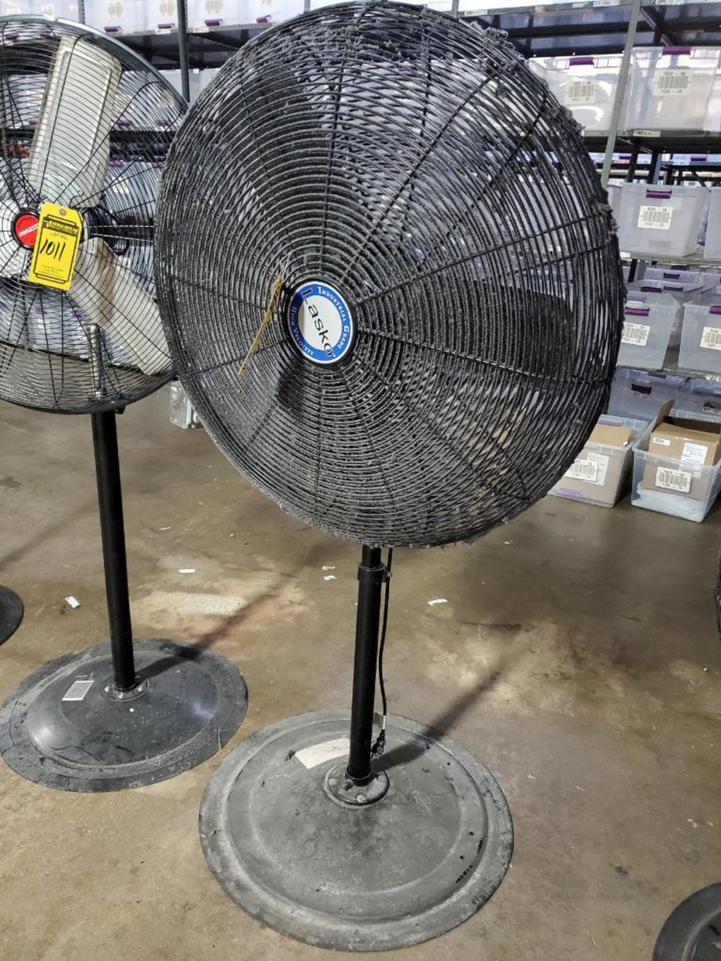 (4) LASKO INDUSTRIAL GRADE 120 V. HIGH VELOCITY 30'' PEDESTAL FANS - Image 4 of 4