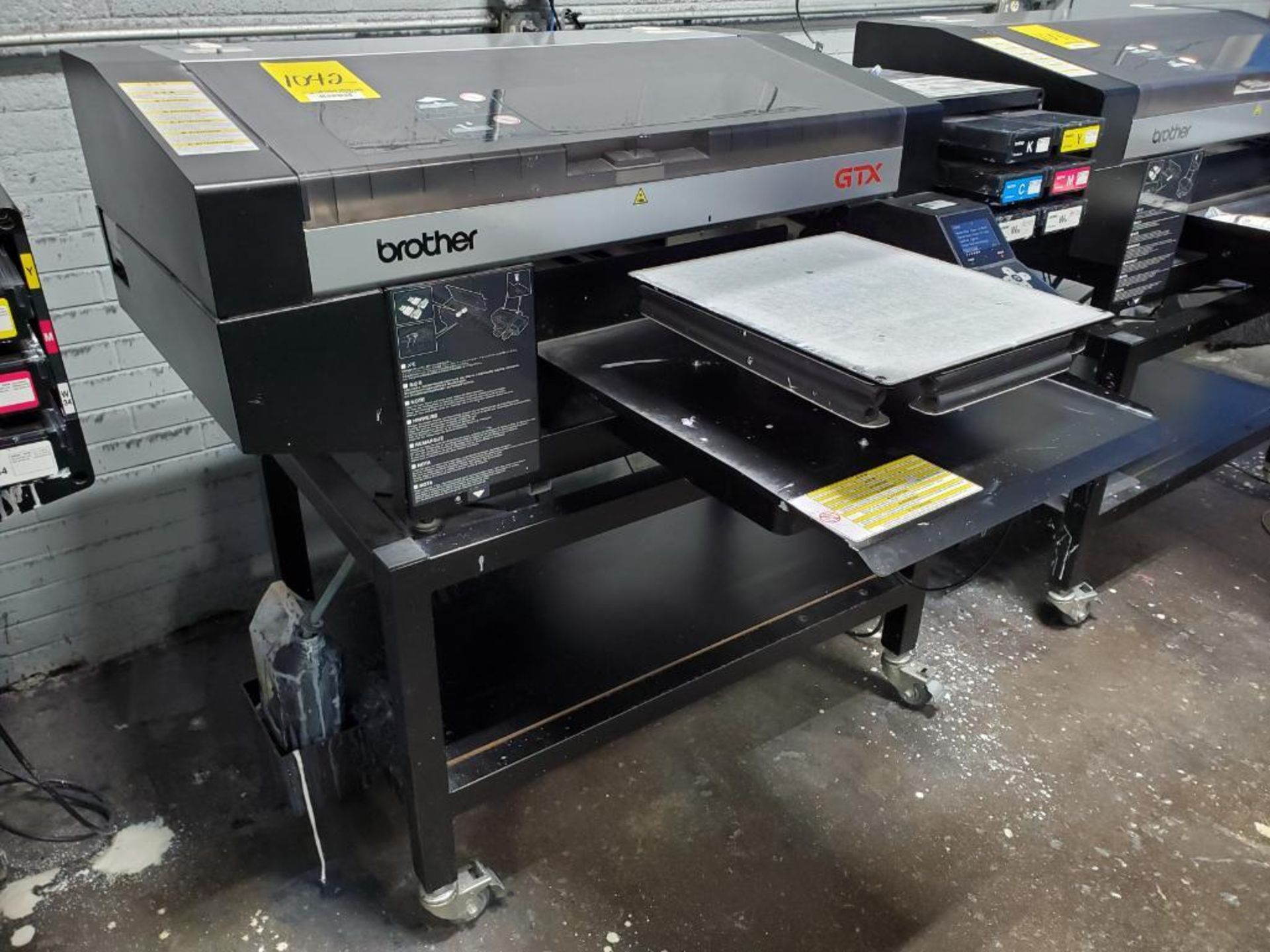 BROTHER GTX-422 GARMENT PRINTER, S/N E9931355, 14-1/2'' X 16-1/2'' TABLE, 82,645 TOTAL PRINT IMPRESS - Image 3 of 8