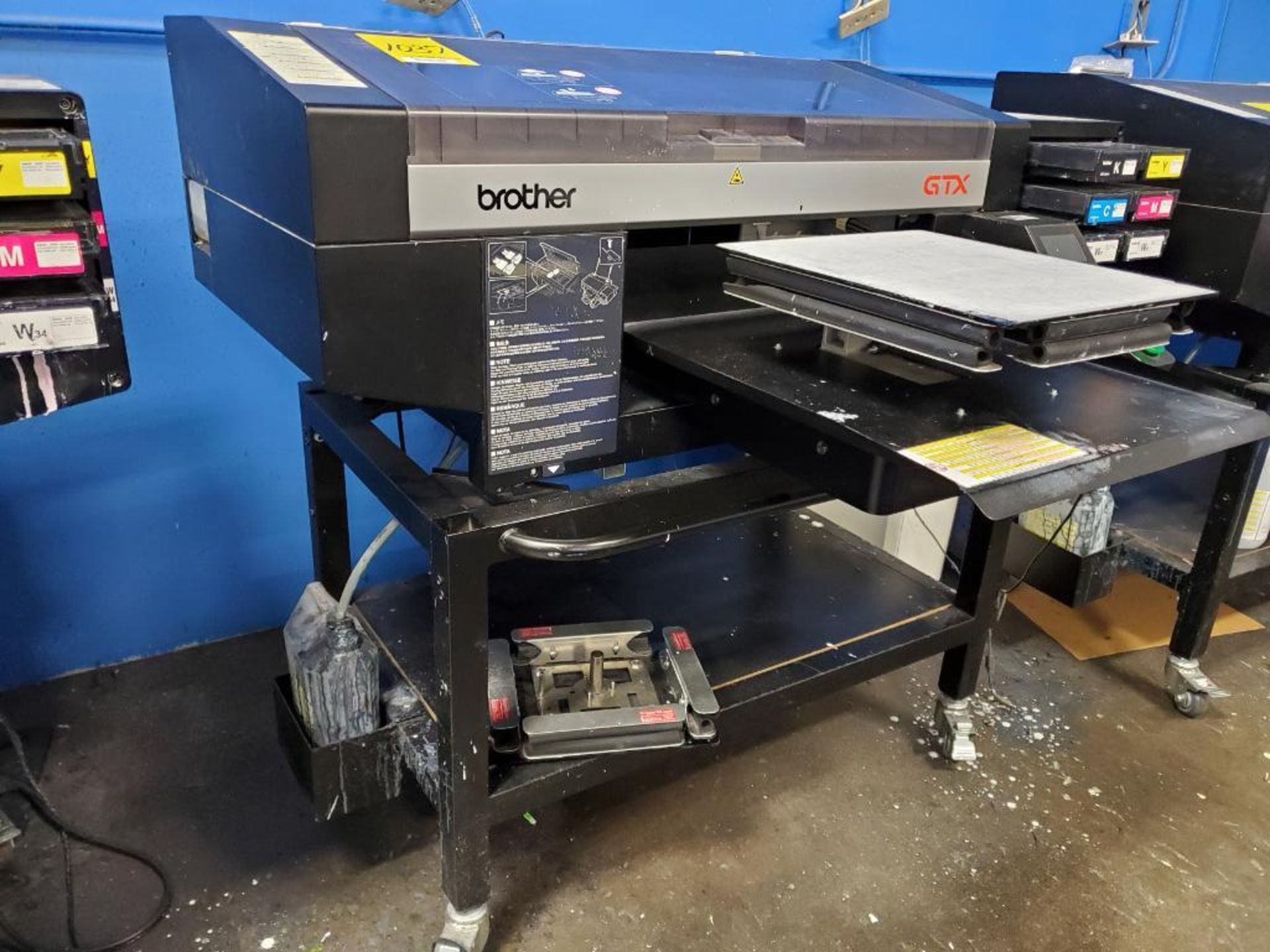 BROTHER GTX-422 GARMENT PRINTER, S/N L8929844, 14-1/2'' X 16-1/2'' TABLE, 87,086 TOTAL PRINT IMPRESS - Image 2 of 8