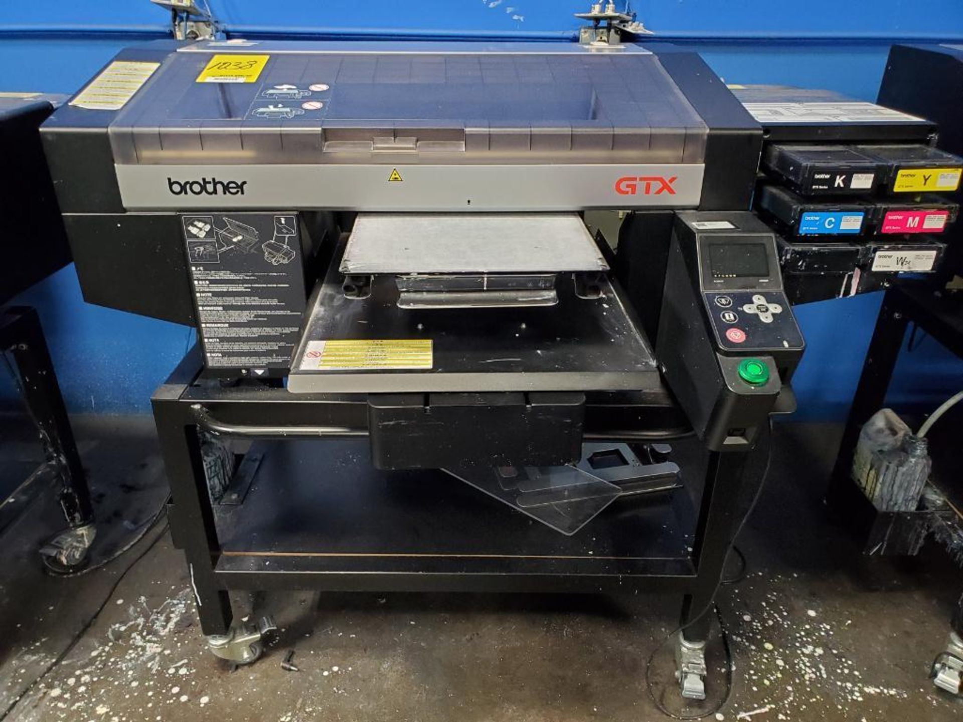 BROTHER GTX-422 GARMENT PRINTER, S/N G8928980, 14-1/2'' X 16-1/2'' TABLE, 76,046 TOTAL PRINT IMPRESS