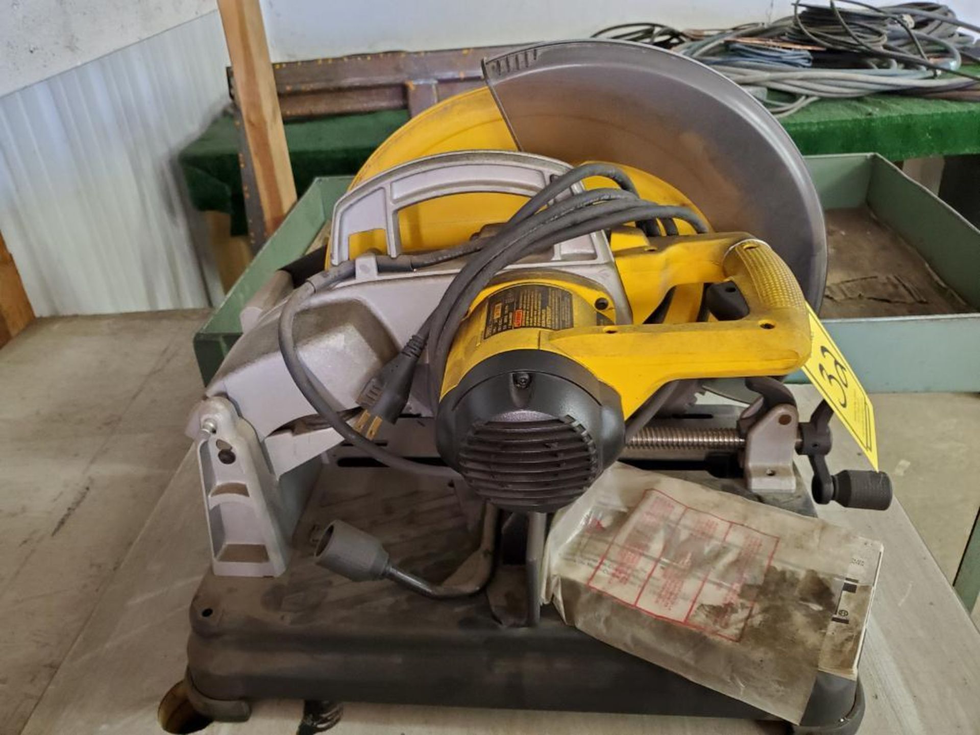 DEWALT DW872 14" MULTI-CUTTER CHOP SAW - Image 3 of 5