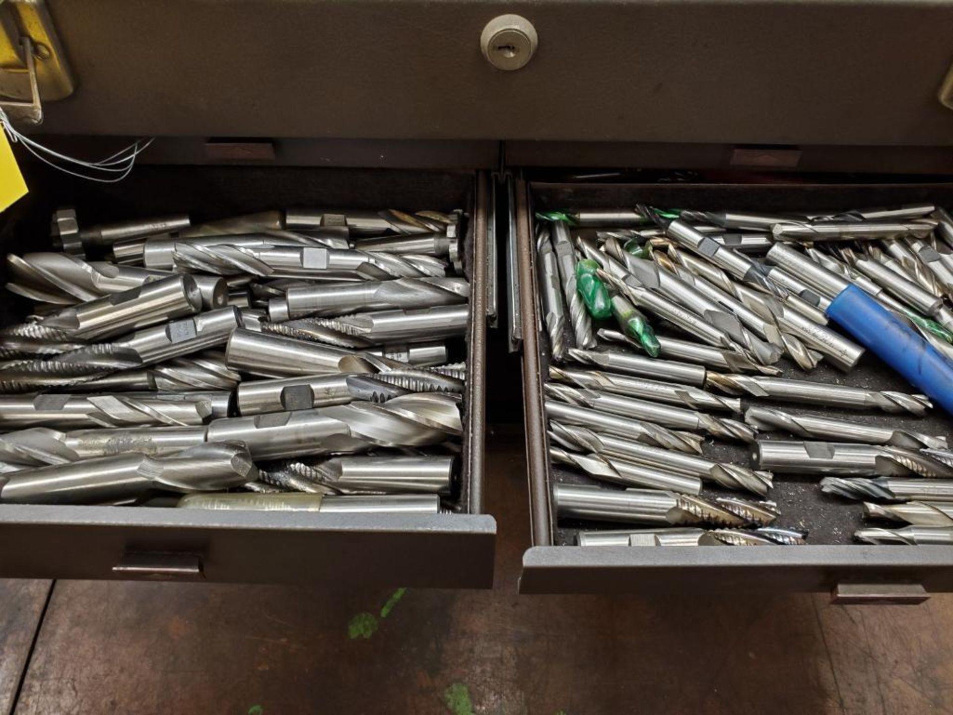 KENNEDY BENCH TOP TOOL CABINET & LOT OF DRILL BITS, REAMERS, END MILLS TAPS, ETC. - Image 11 of 13