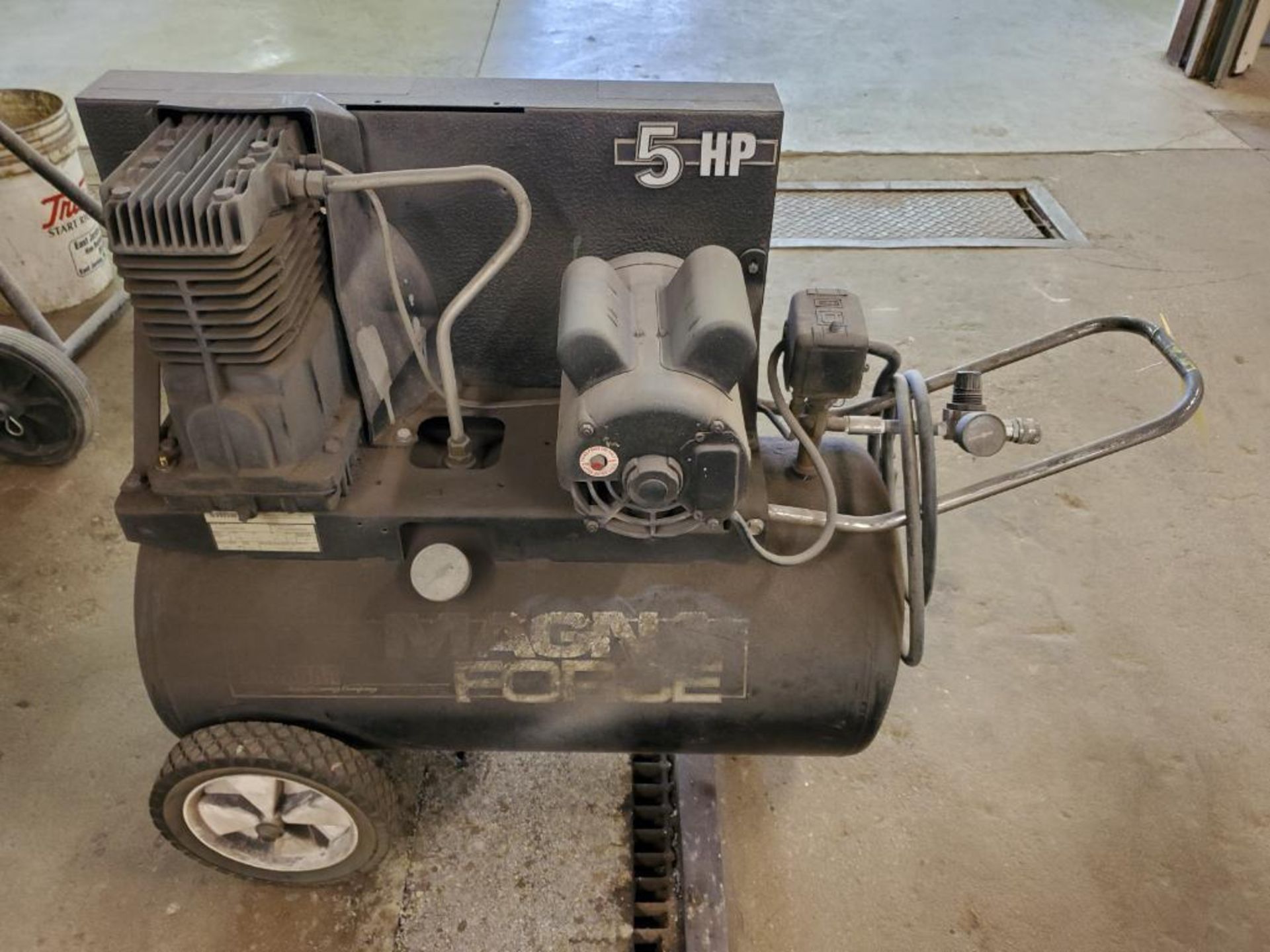 SANBORN 5-HP HORIZONTAL PORTABLE AIR COMPRESSOR, MODEL M165B500-20, 20-GALLON, 120 PSI