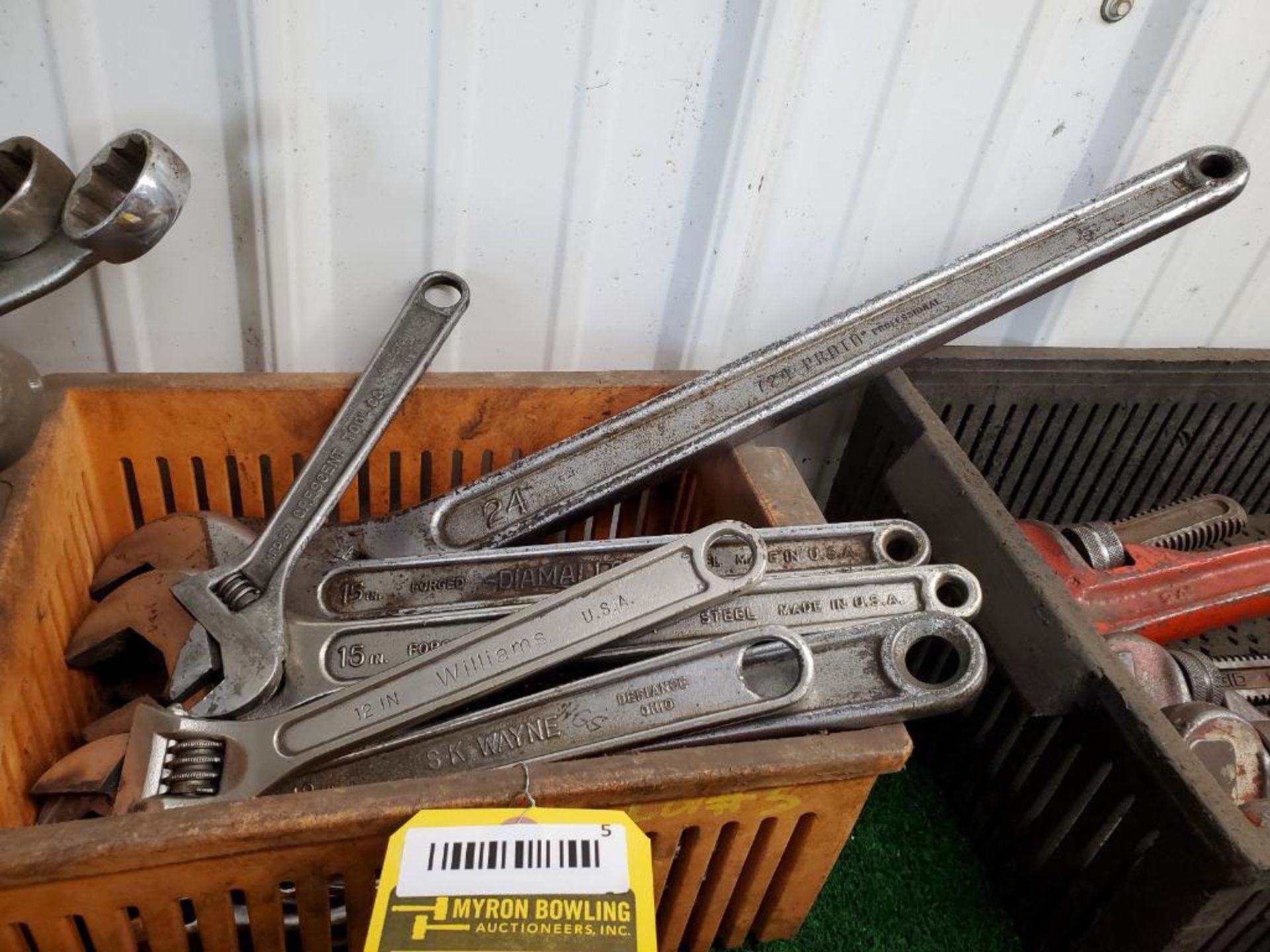 LOT OF CRESCENT WRENCHES UP TO 24" - Image 3 of 3