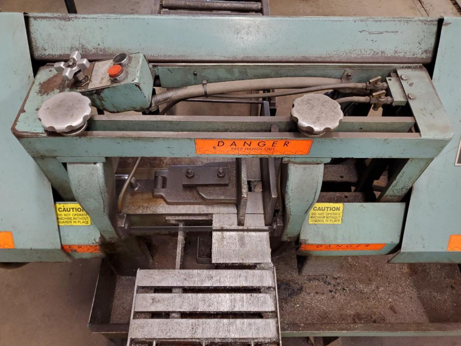 W.F. WELLS HORIZONTAL BAND SAW, MODEL L-10, S/N 220, 1" X .035" X 11-'6" BLADE SIZE, 107" RUN-OFF RO - Image 7 of 9