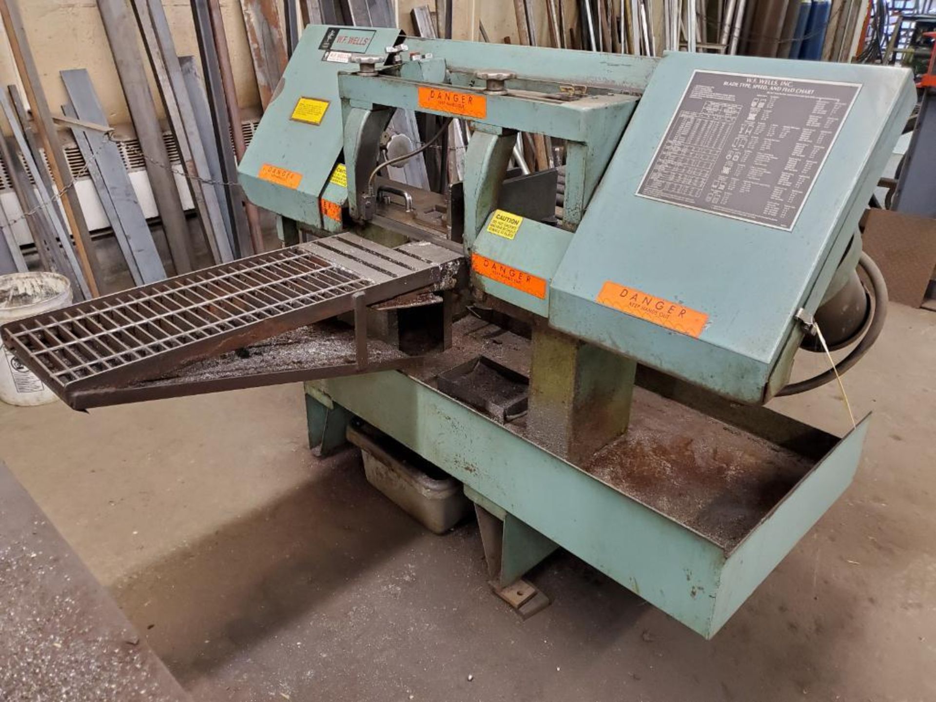 W.F. WELLS HORIZONTAL BAND SAW, MODEL L-10, S/N 220, 1" X .035" X 11-'6" BLADE SIZE, 107" RUN-OFF RO - Image 2 of 9